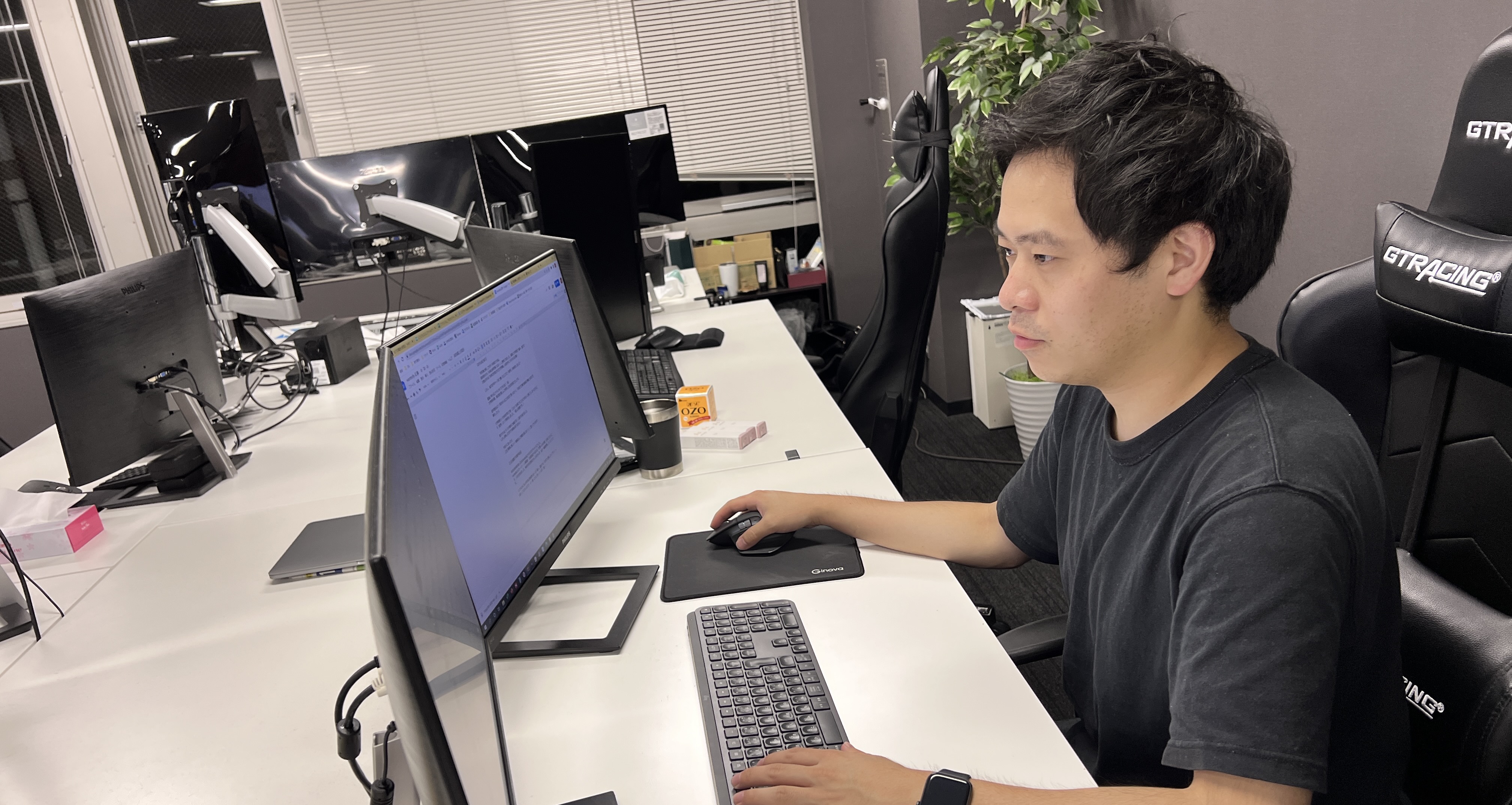 大学教授という椅子を捨てた28歳。生涯安定のレールから外れ、この会社に来て何を思うのか