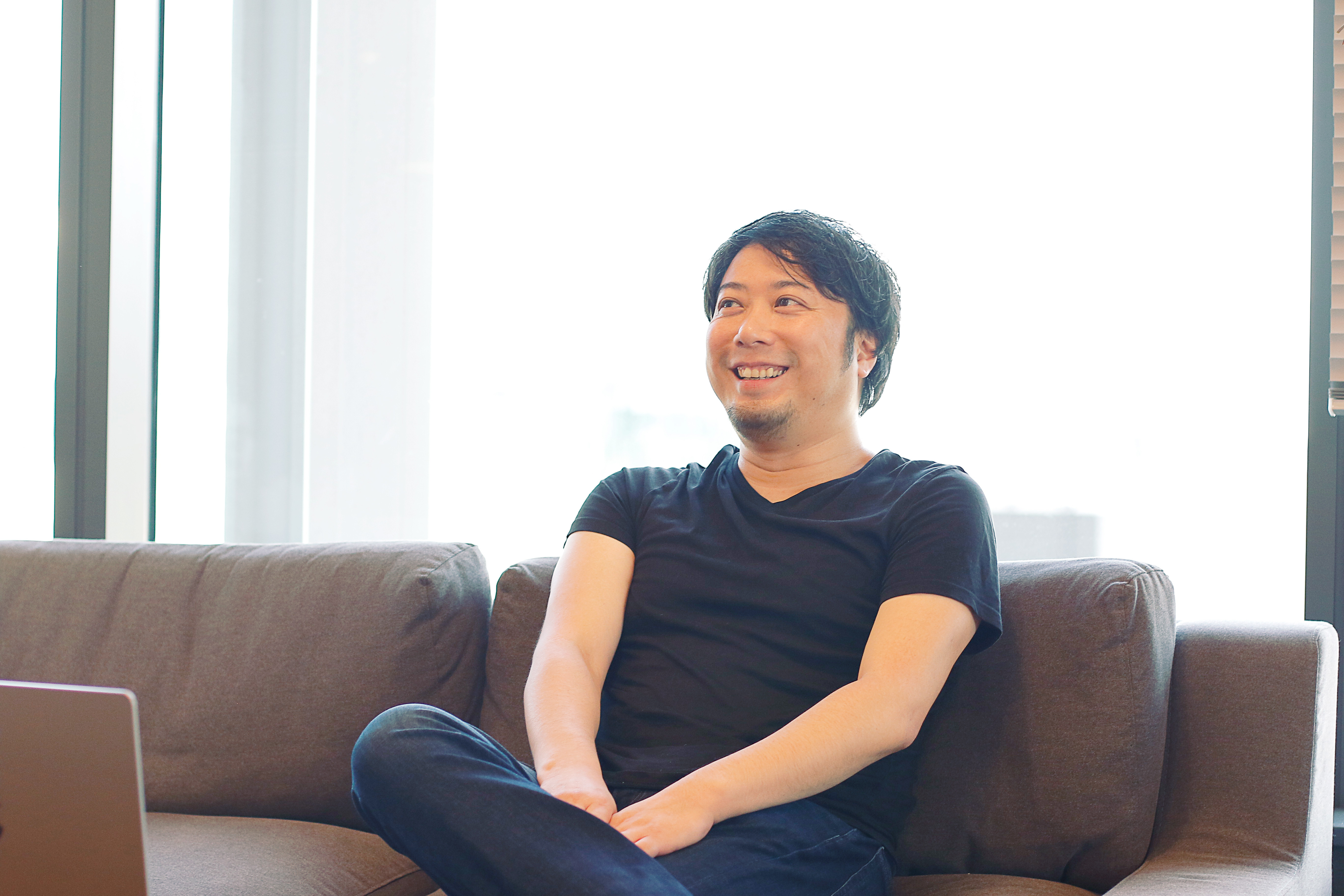 「創造性高く遊ぶように働ける環境を創る」マツリカ創業ストーリー｜代表 黒佐インタビュー