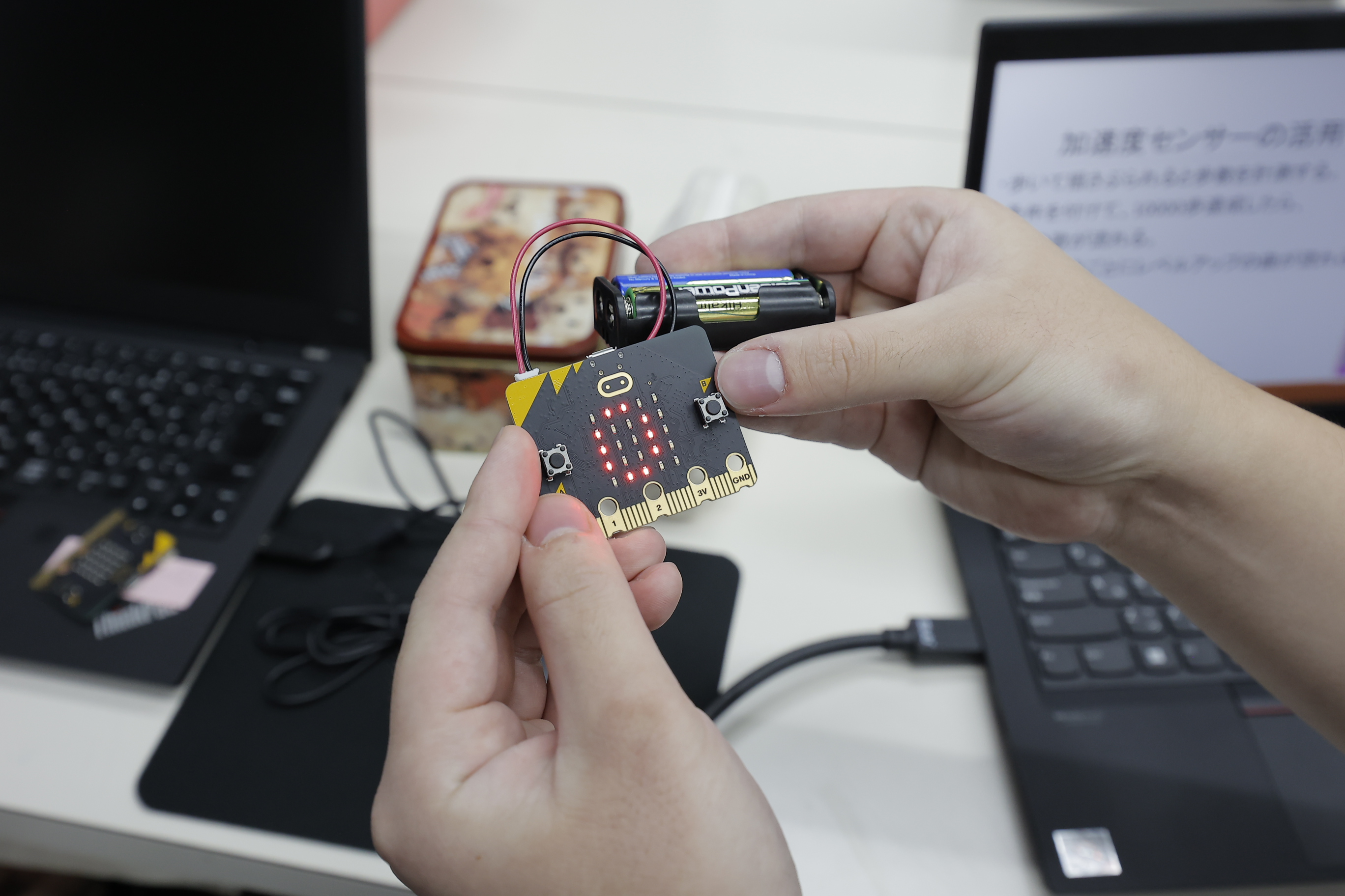 【ものづくりの現場からお届け】みんなで作ろうmicro:bit！プログラミングの成果はいかに！？