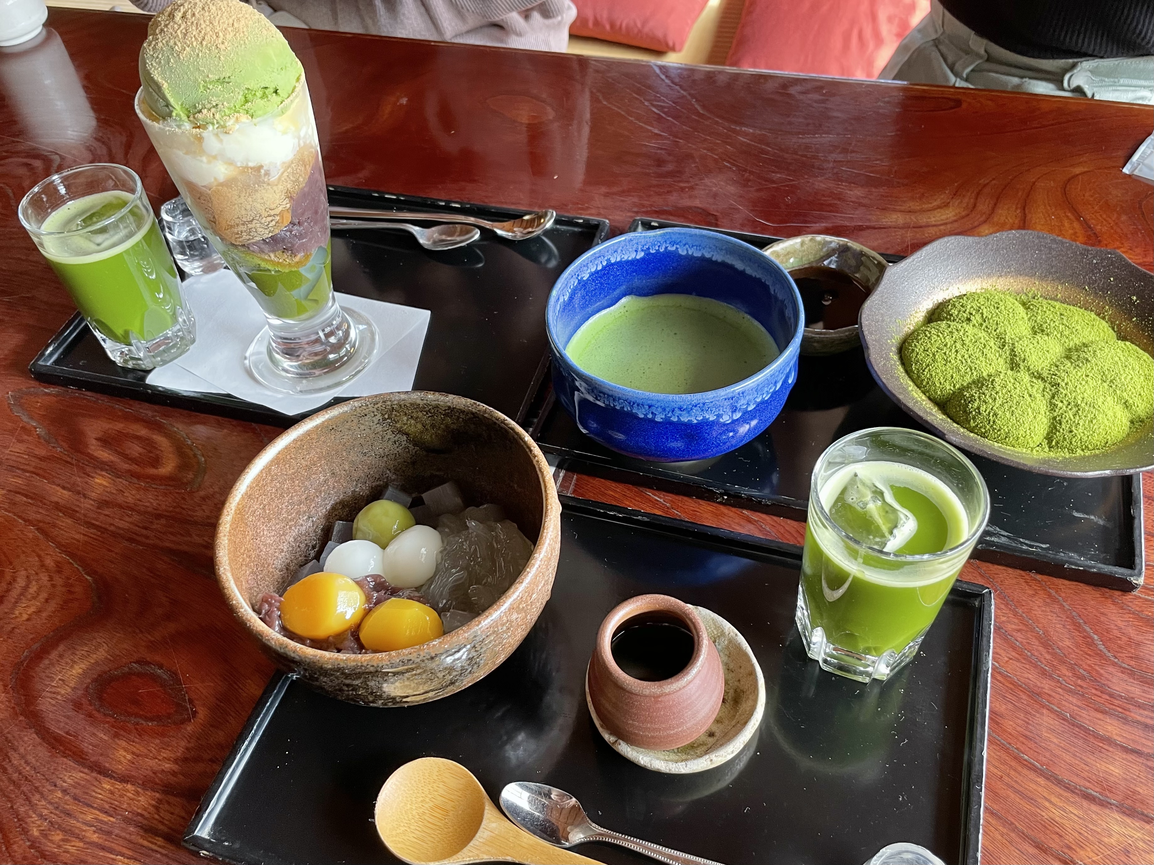 店休日…♡