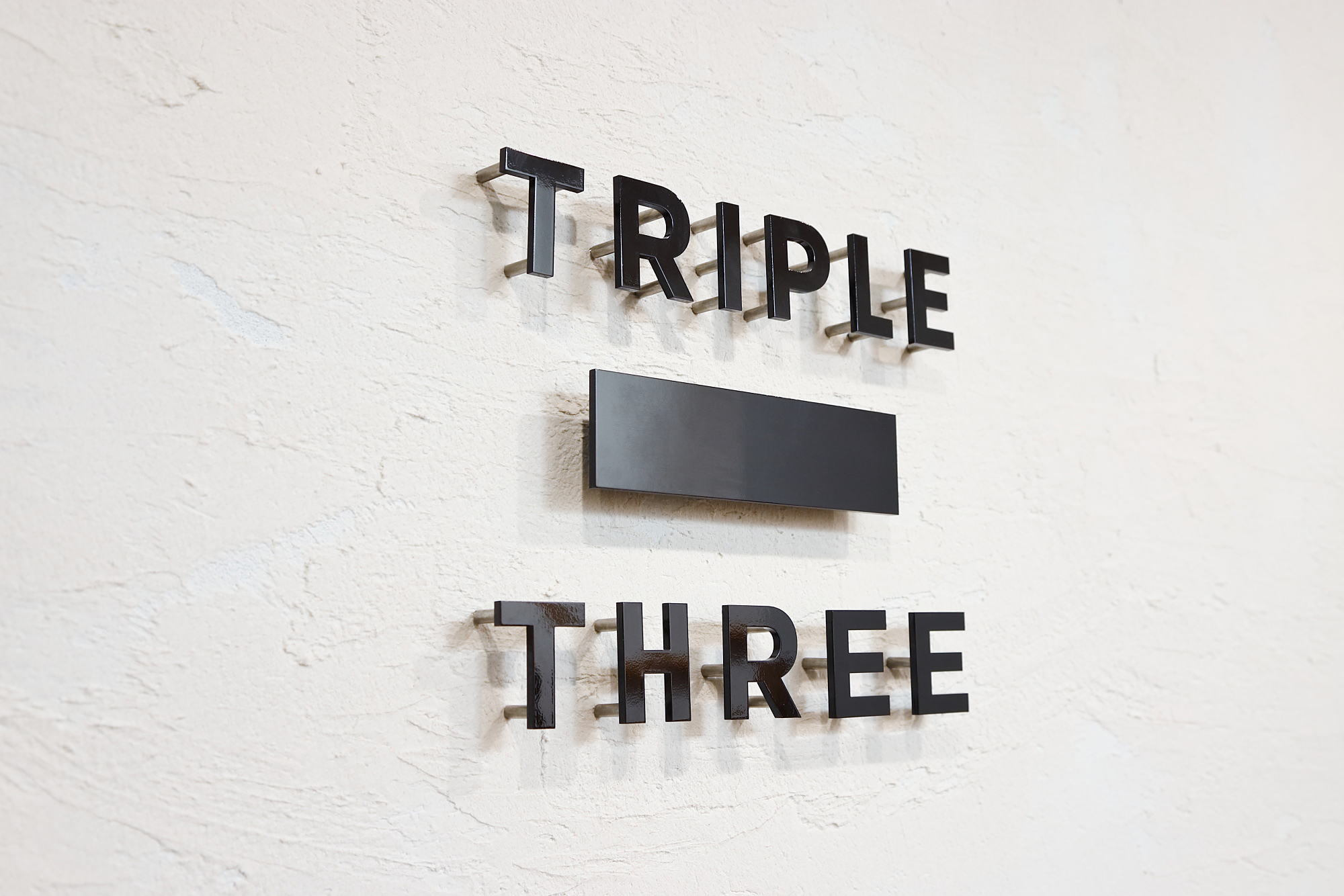 株式会社トリプルスリー