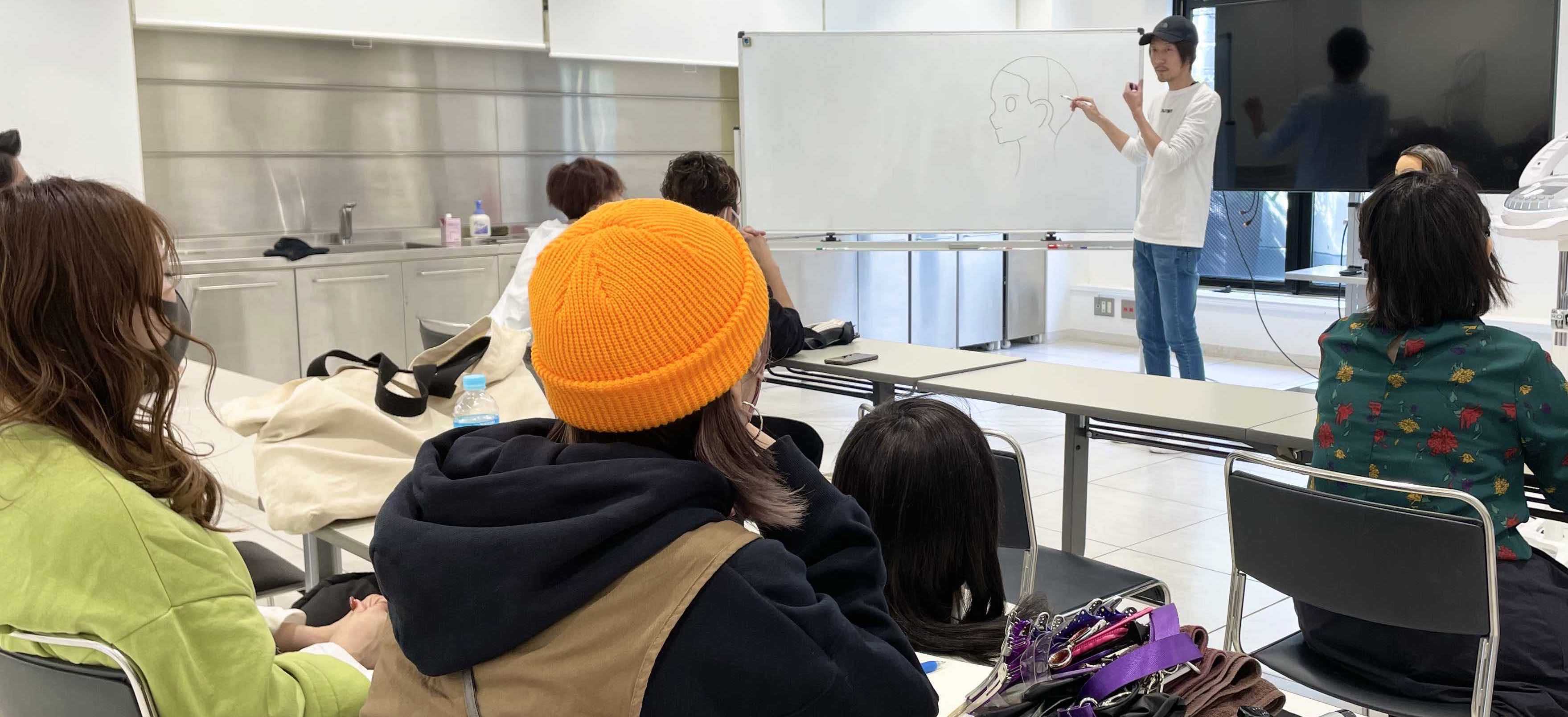 “働きながら学べる学校”をつくりました