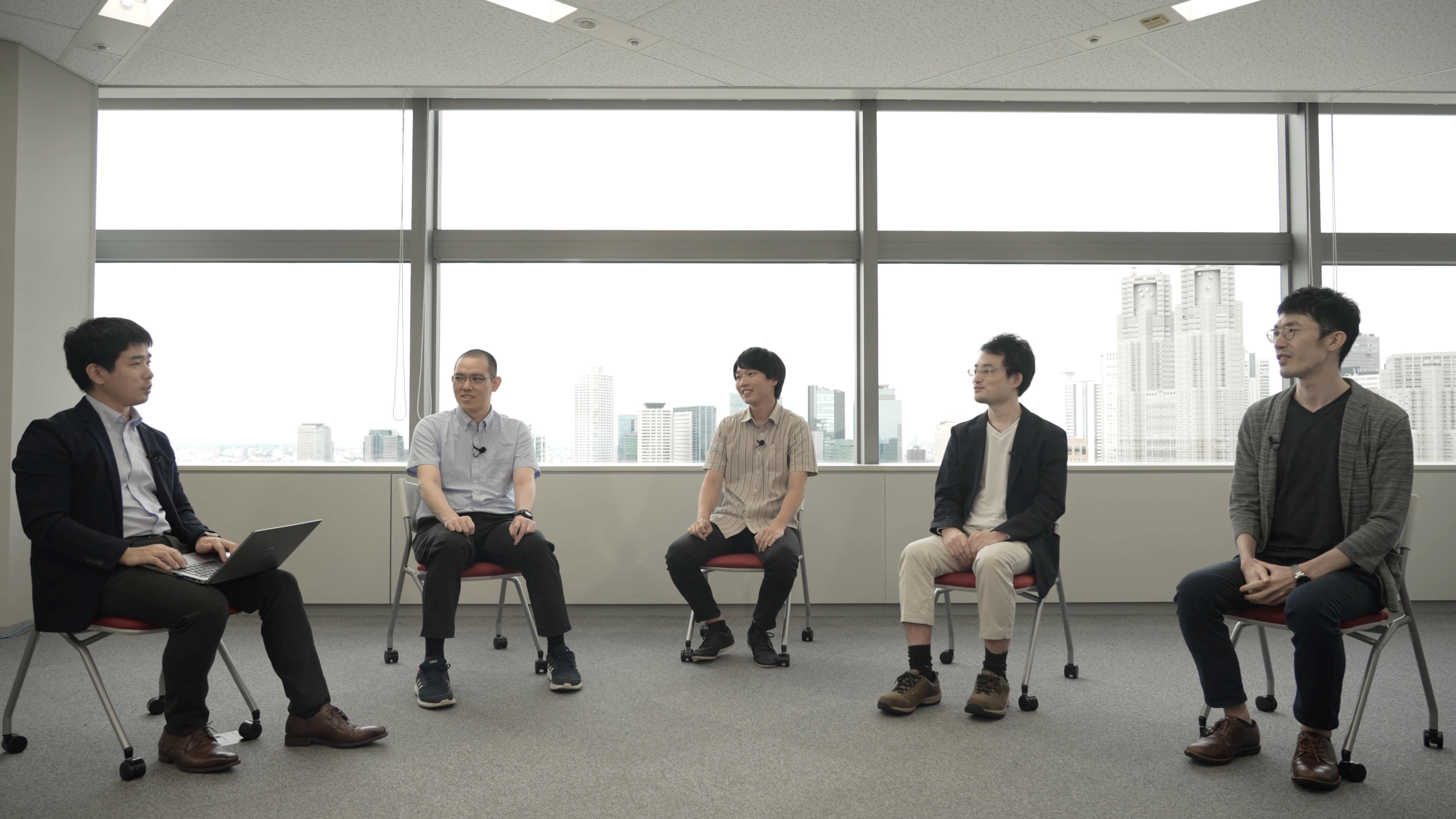 「研究の経験が生かせる！会社の雰囲気とは」TDSE 社員座談会 part3 〜今後の目標・会社の雰囲気〜