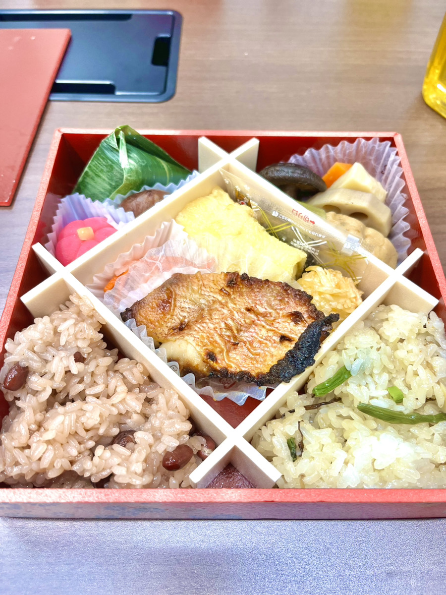 大阪・東京クルーとの顔合わせ｜社内レポートVol.4／2023年新体制での新年会開催！