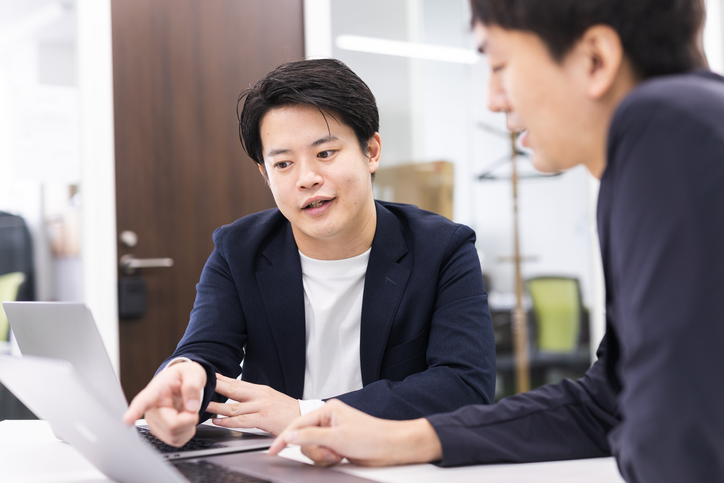 クライアントの業務改革まで入り込む！医療系スタートアップコンサルティング営業の1日