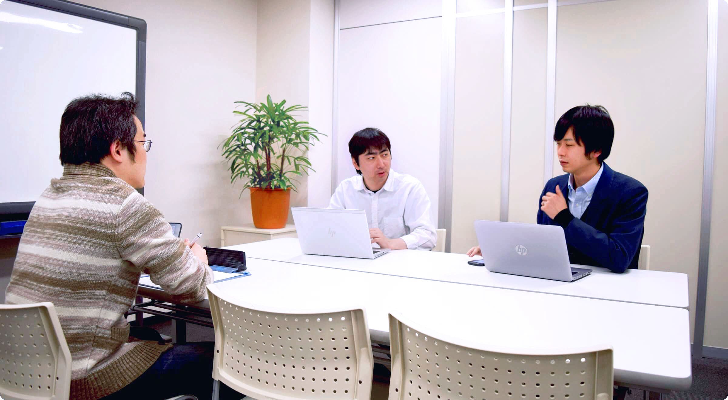 「AIが自動的にシフトを作成し、最適な人員配置へ。店舗の業務効率を劇的に改善！」　プロジェクトストーリー