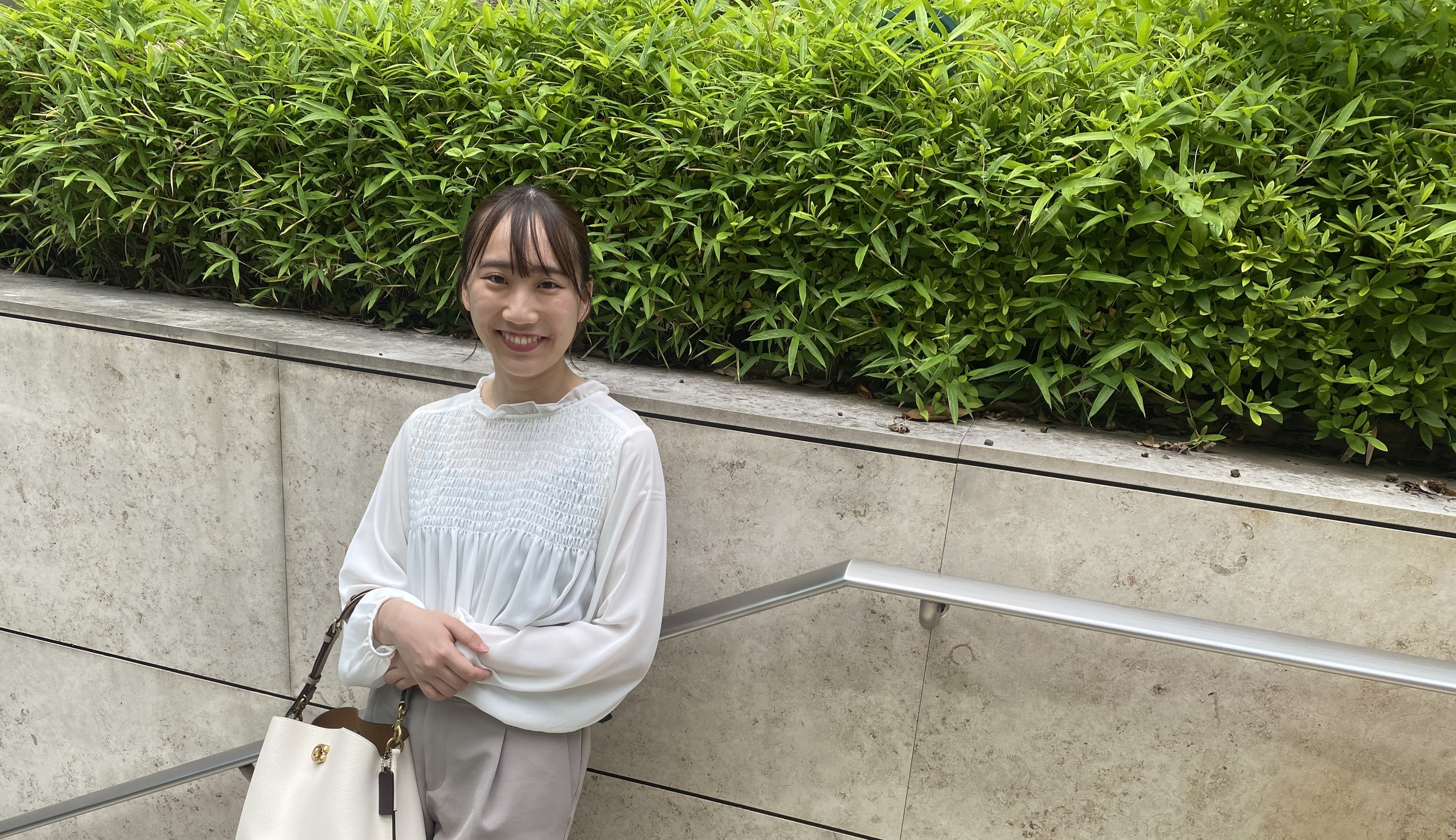 【社員インタビュー】新卒から営業職へ。一緒に頑張れる仲間がいるから挑戦できる