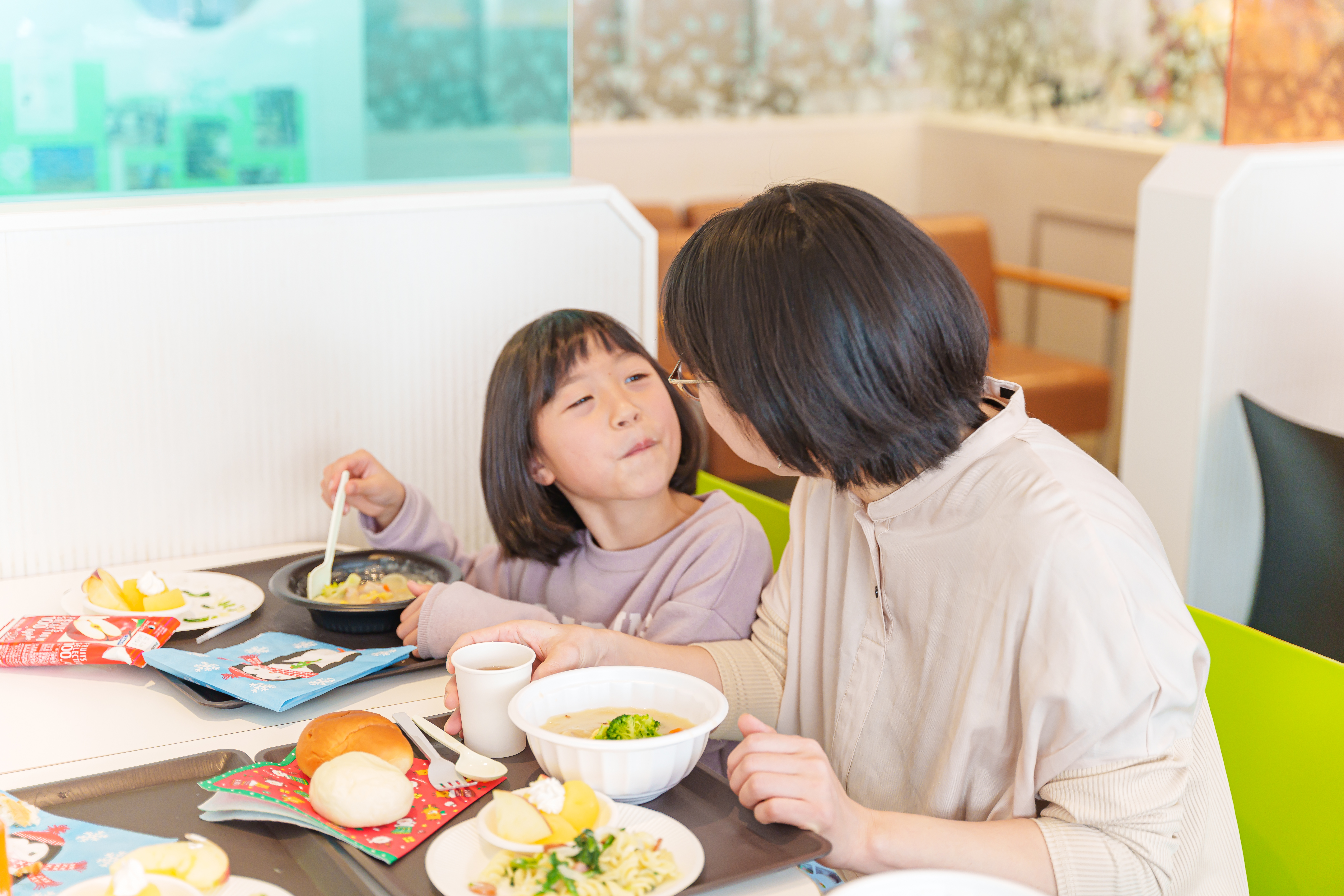 フルリモート＆自由度の高い環境で社会づくりを！むすびえのこども食堂支援事業とは