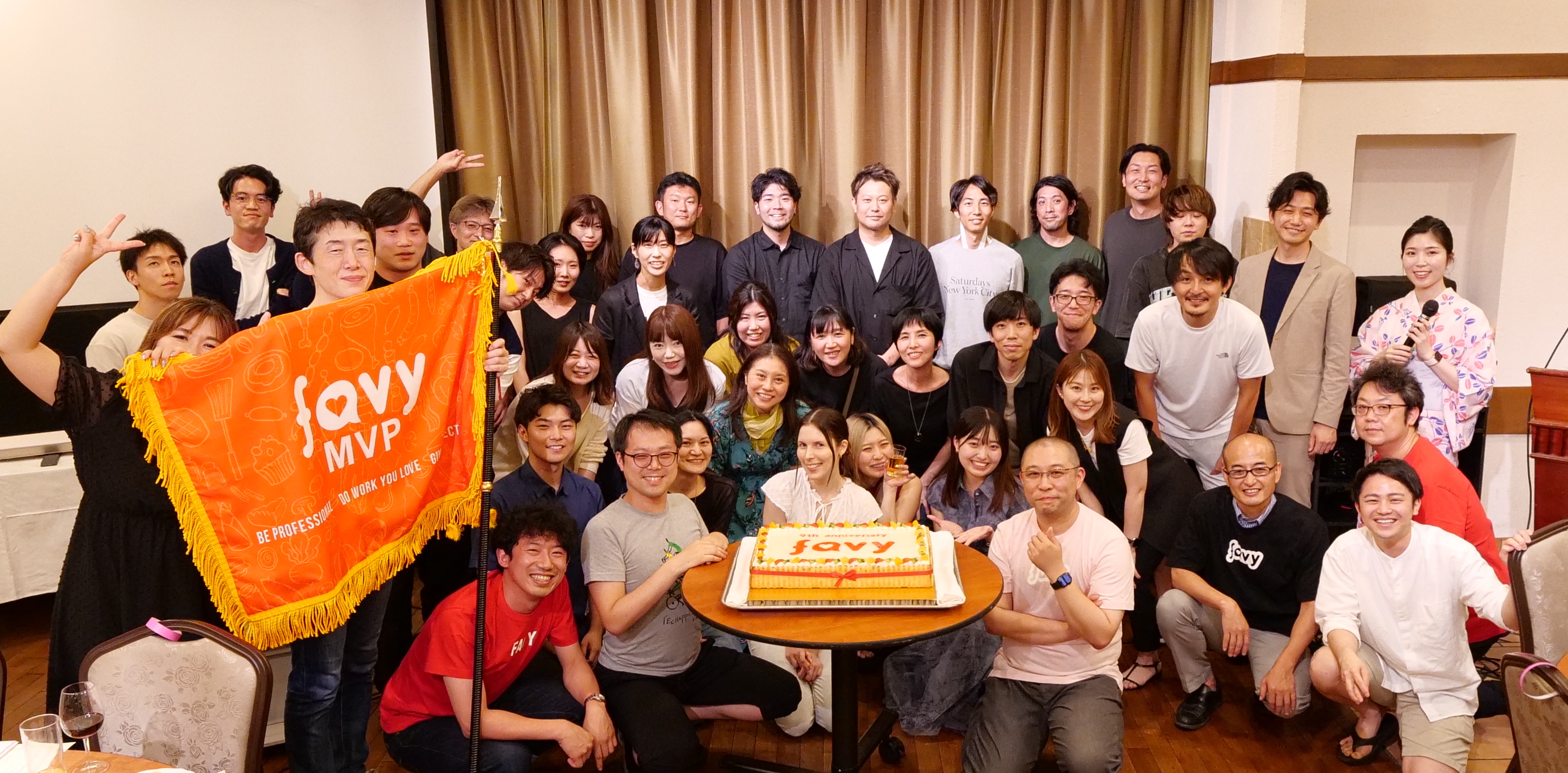 年間MVP＆MIP発表！全員が同時にwantedlyのプロフをアップデートする8期最後の締め会を開催