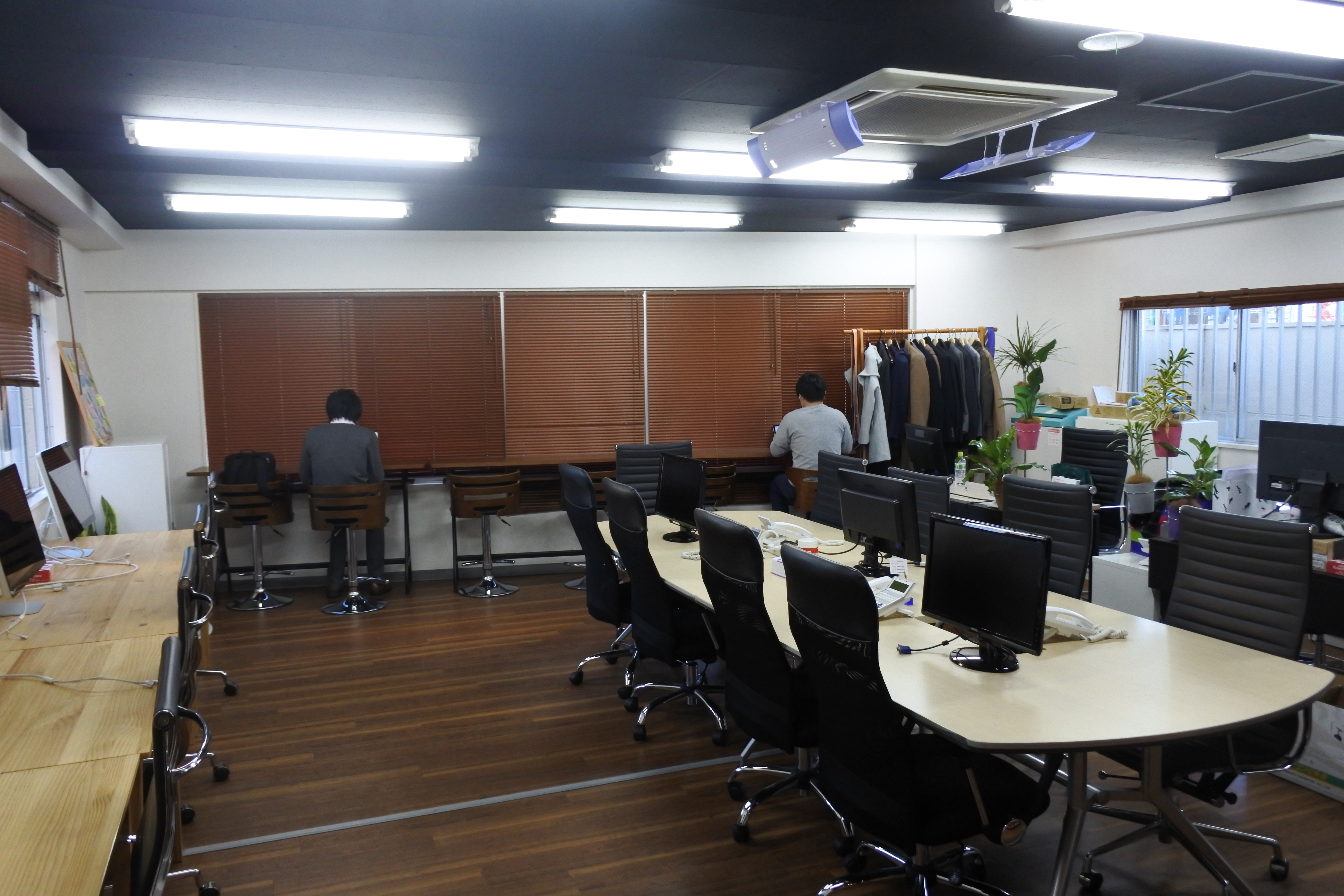 SESで常駐していたエンジニアがスタートアップのWebエンジニアになって