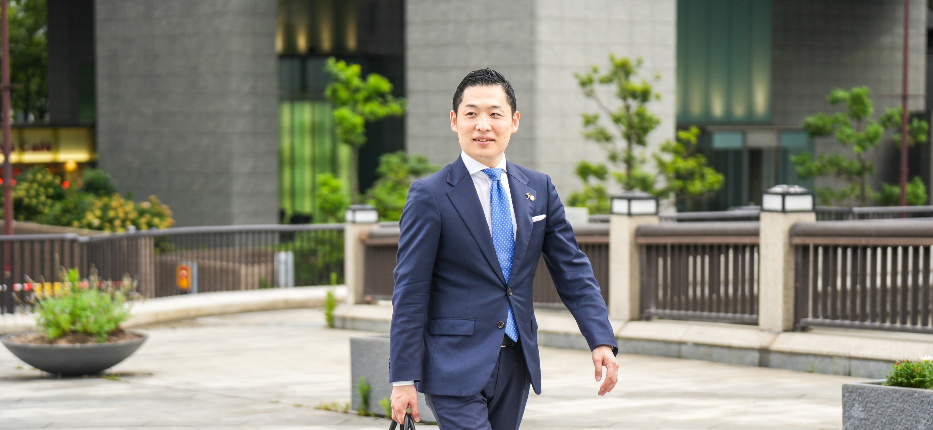 困ったとき、辛いときこそ力になりたい。自分にしかできないことがここにあると思った。【営業所長　天羽一真】