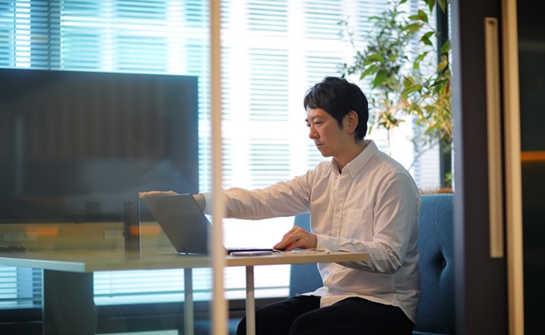 【CROグループマネージャー/社員インタビュー＃2】‐「ユーザーにとってもっといいものを作りたい！」フロントエンジニアだった私がCROコンサルタントに転身した理由