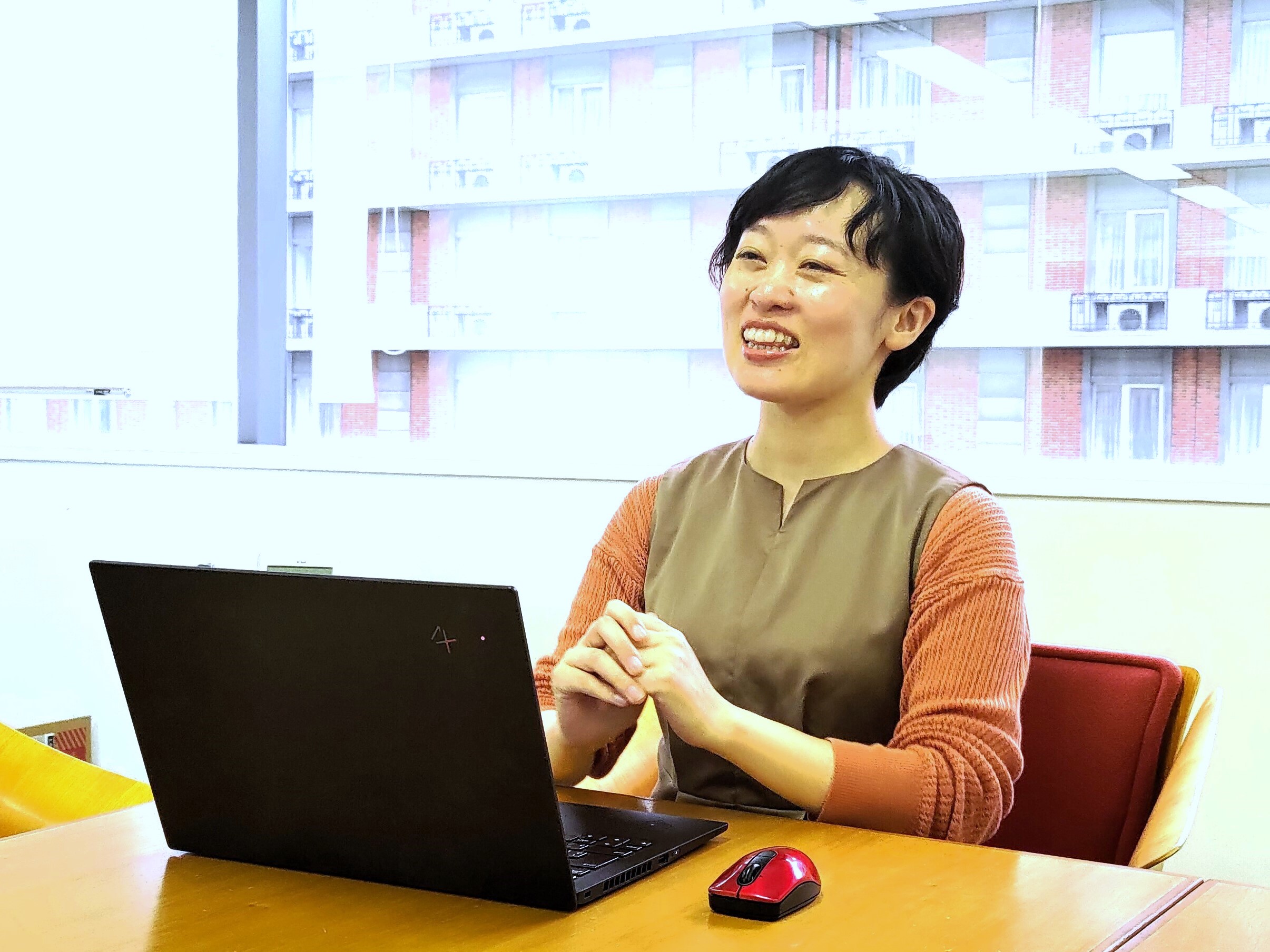 社員インタビュー#2 しくじり就活から4社経験。考え抜く戦略人事になれる場所