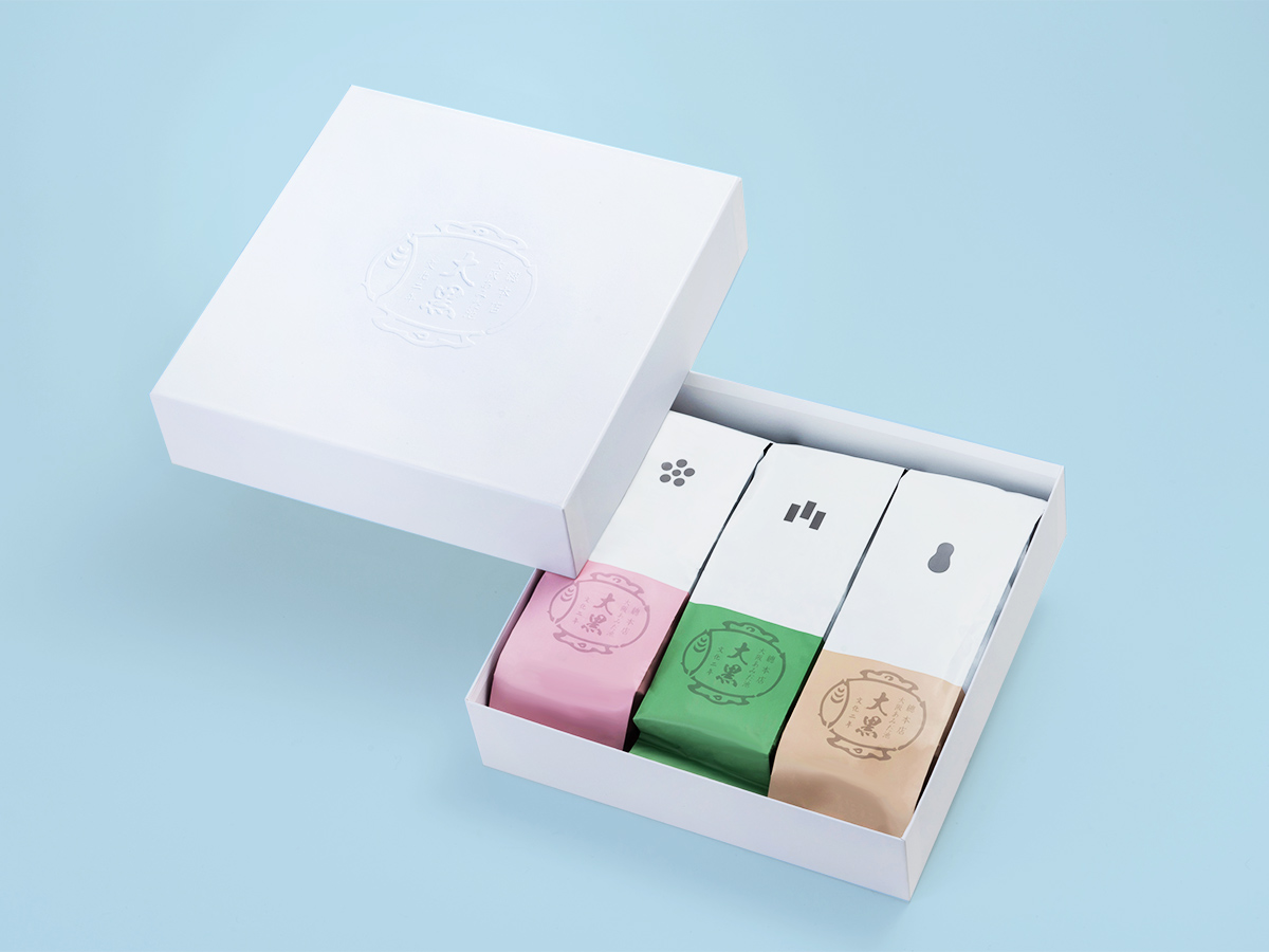 大阪名物の伝統菓子「おこし」専門店の新店舗ブランディング