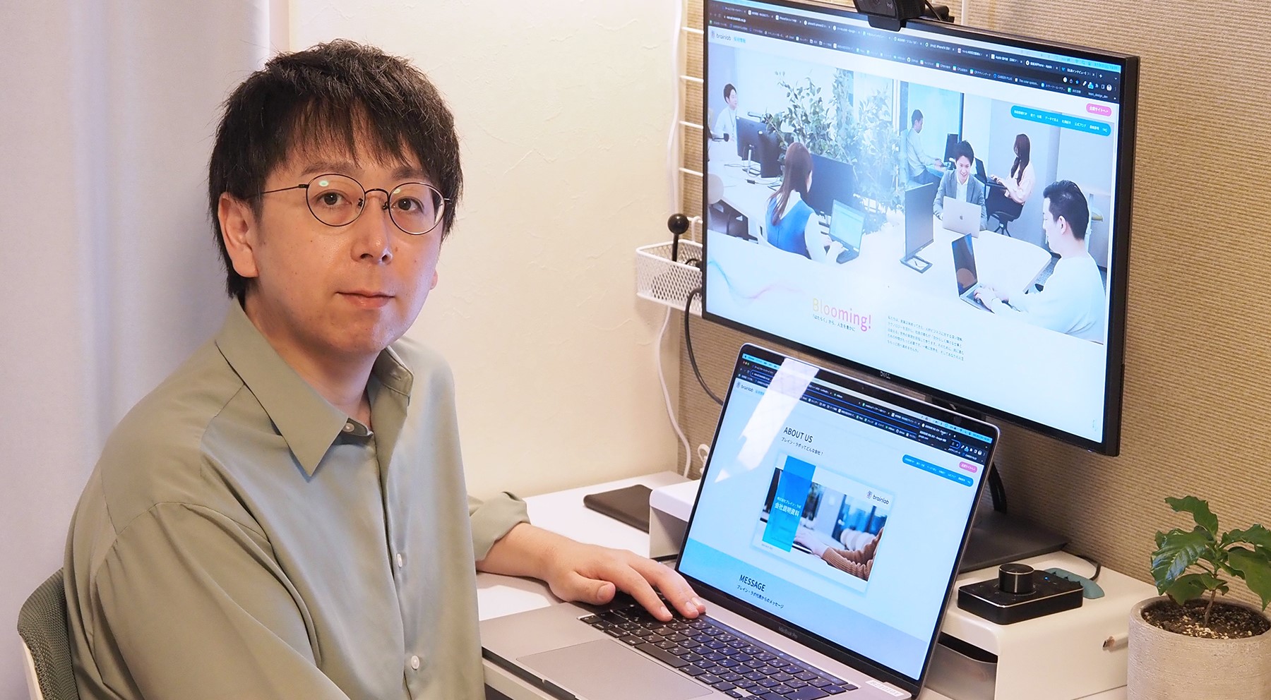 【社員インタビュー】GM賞を受賞！全社横断で活躍するデザインGRPの魅力・やりがいとは？|採用サイトリニューアルの裏話も公開！