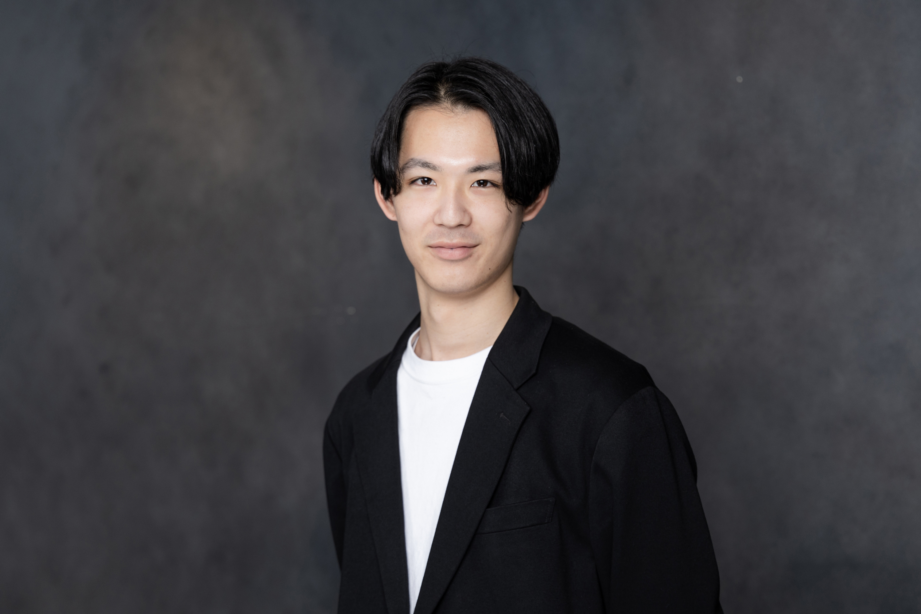 新卒1年目は筋トレと同じ。圧倒的な存在感とポジティブなマインドで新人賞受賞。