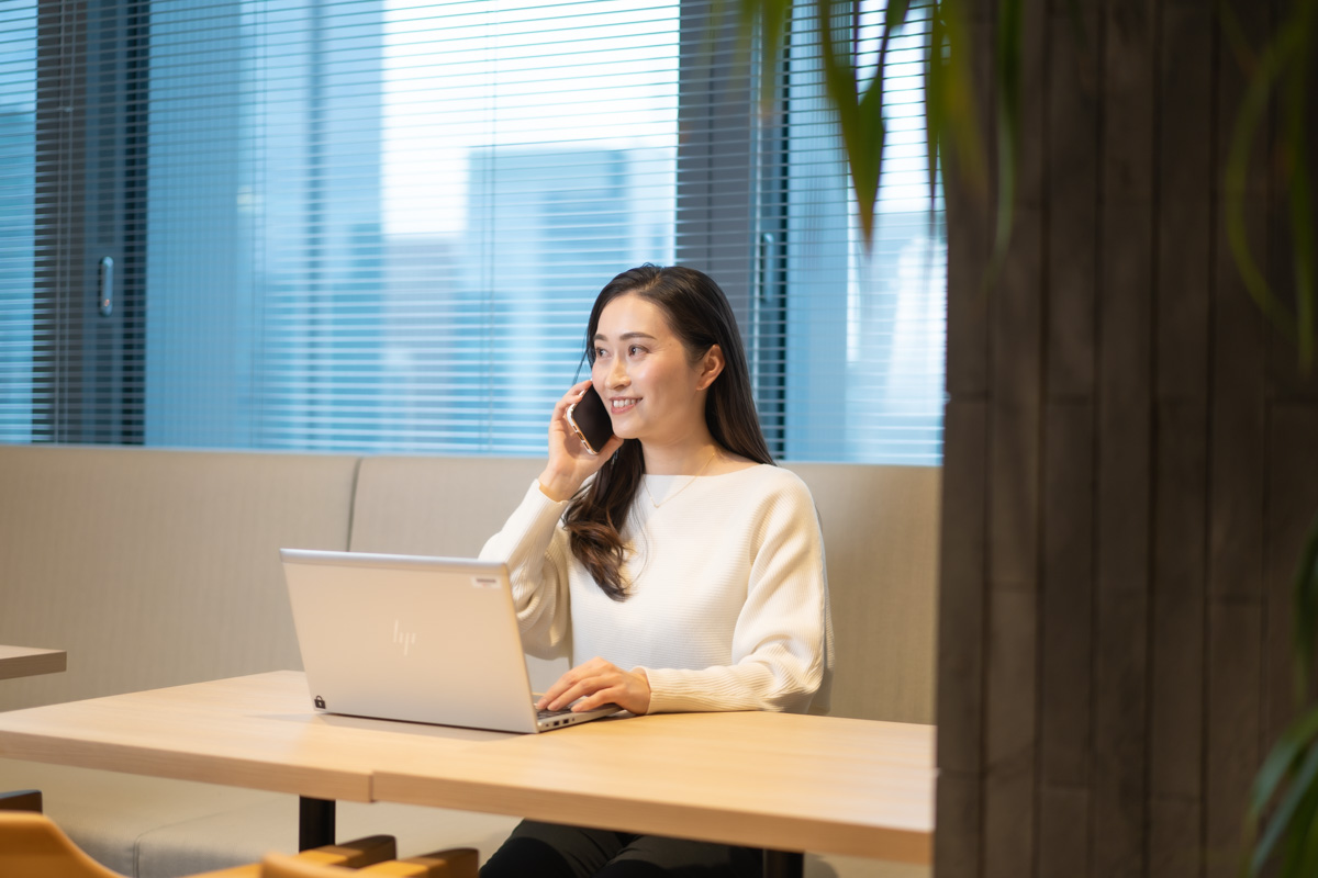 【’21年中途入社】ITスキルほぼなしの接客業からITサポート職にキャリアチェンジ