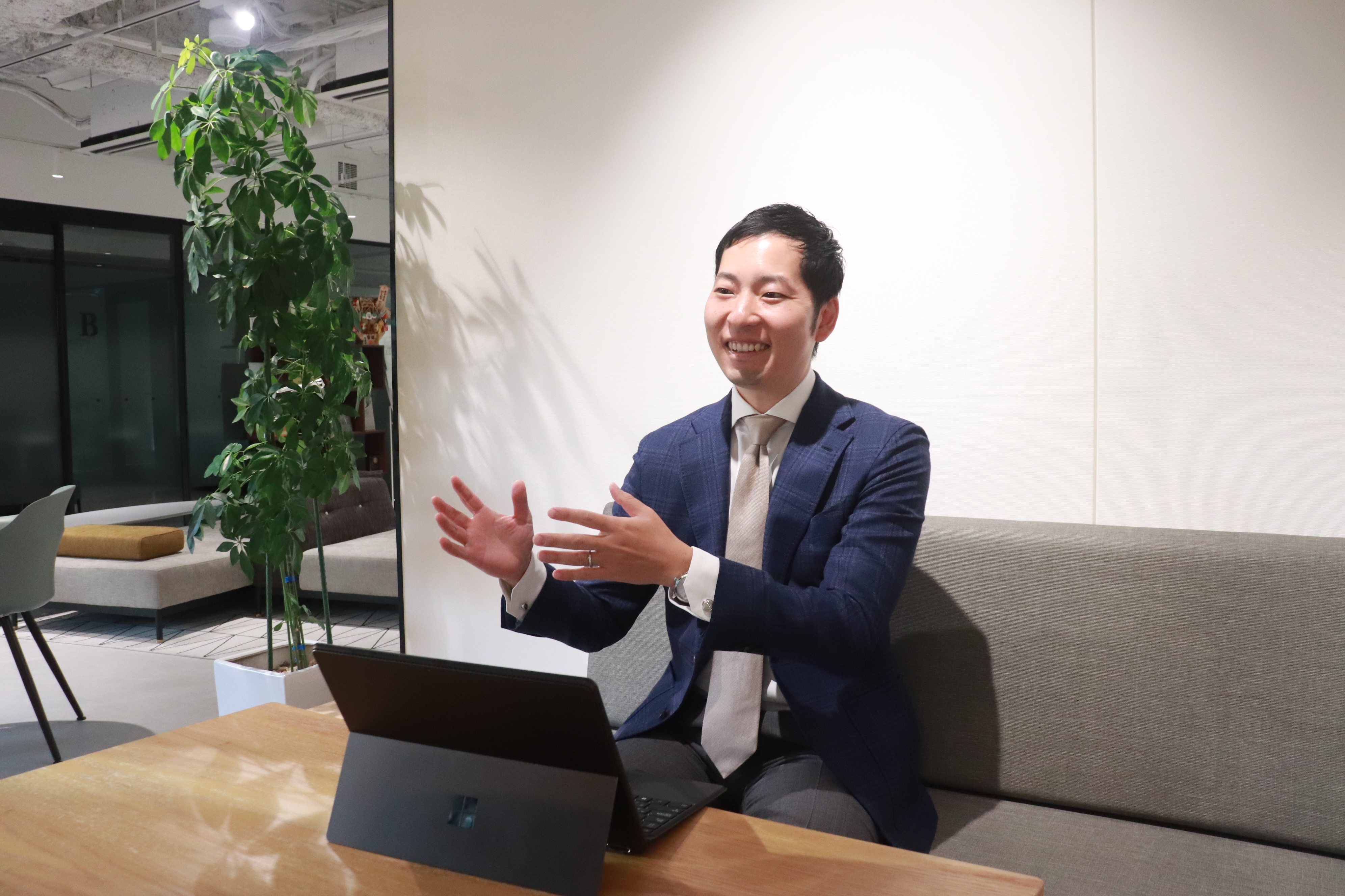 【青柳社長インタビュー】コアバリューを掲げる青柳社長の想いに迫る。