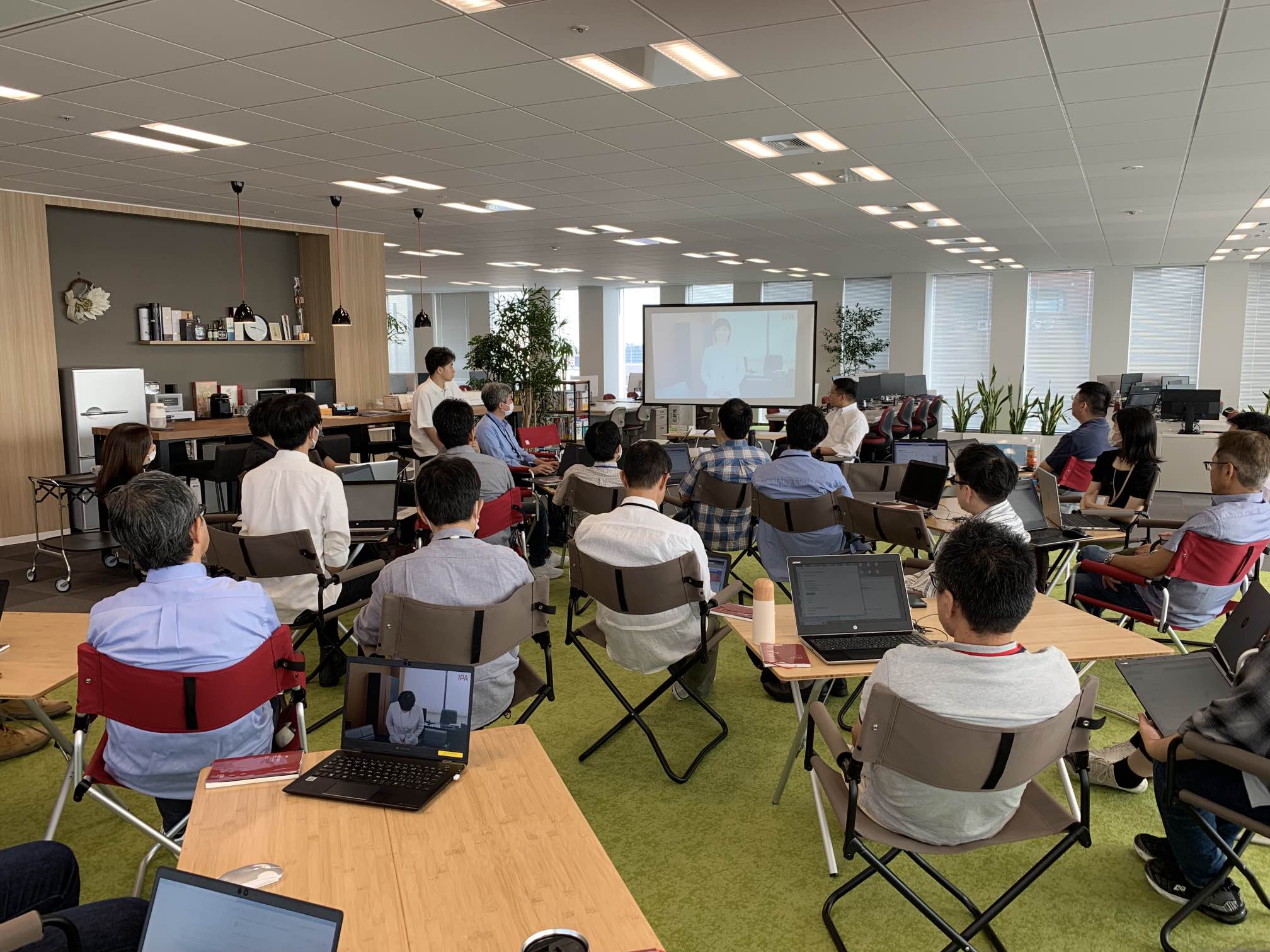 全体ミーティング