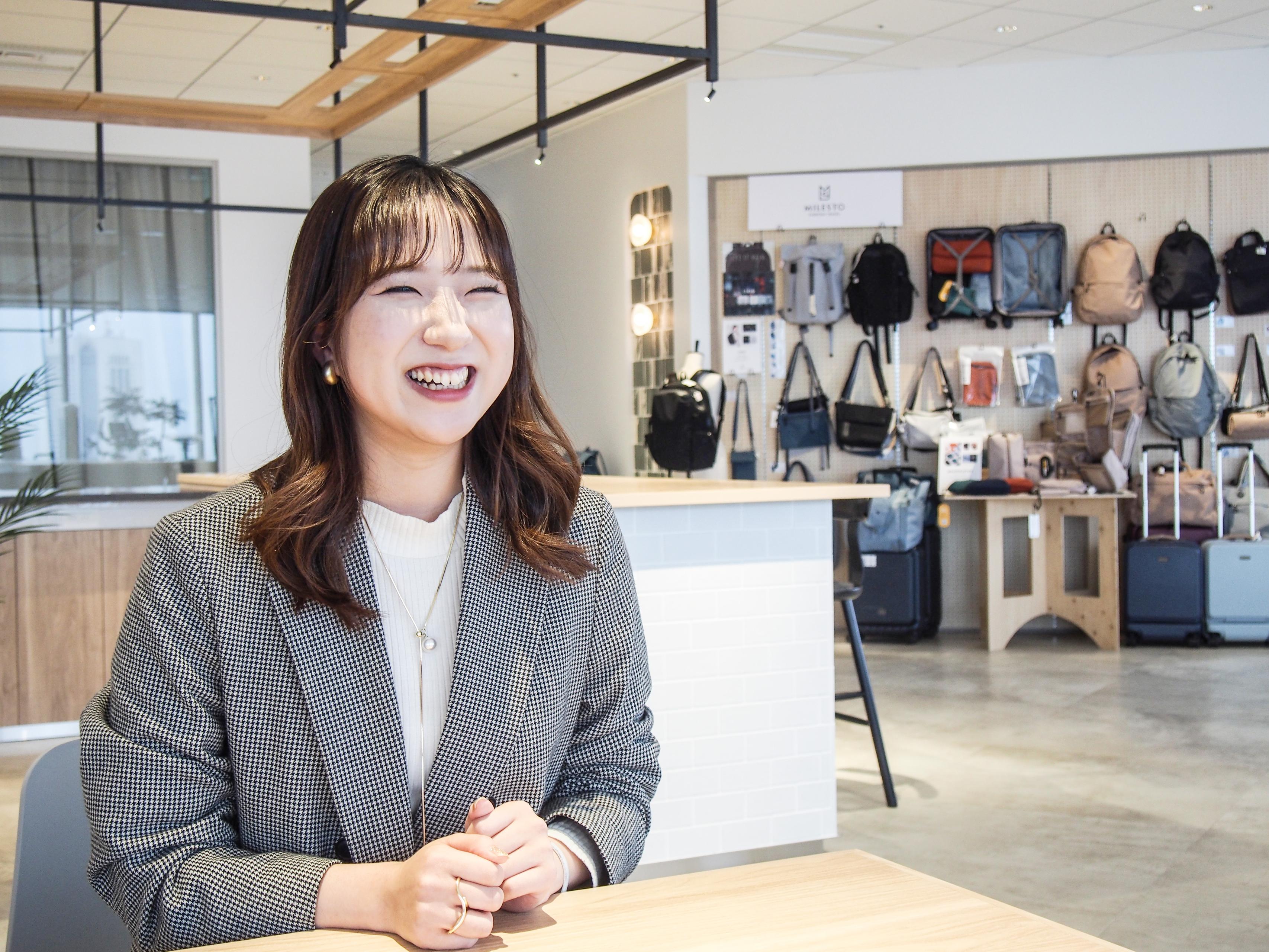 9b5d5726-4e4b-419a-a558-