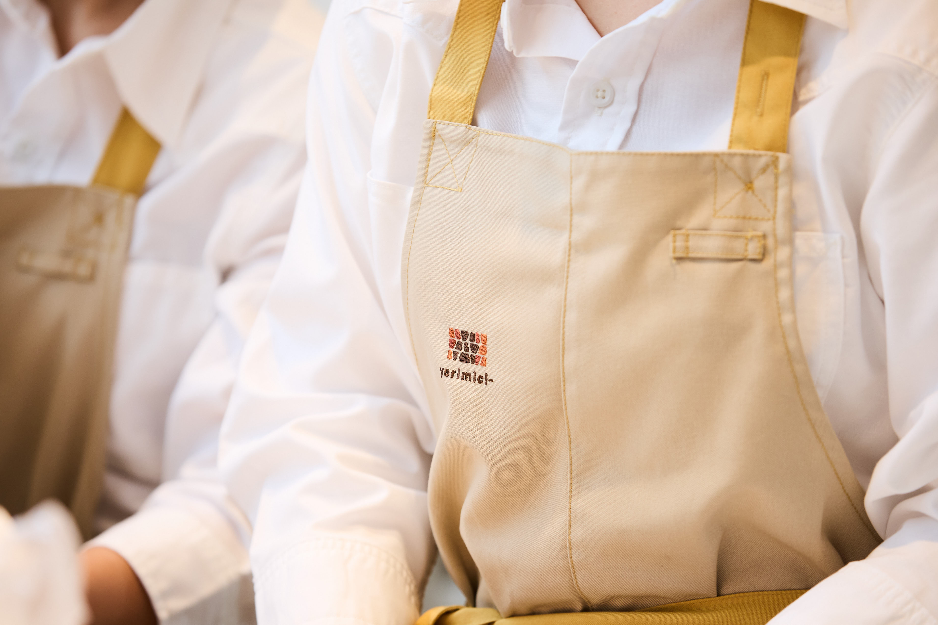 「灯台下暗し」意外と知らないユニフォームの世界について