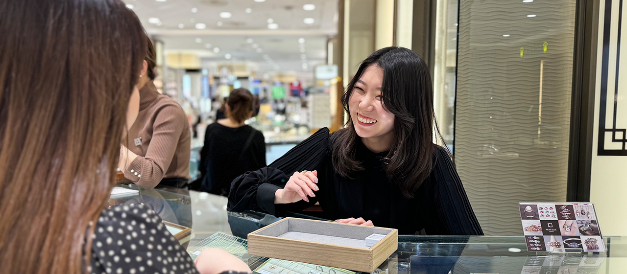 「来て、よかった」の想いに応えたい。ジュエリースタイリスト｜社員インタビュー