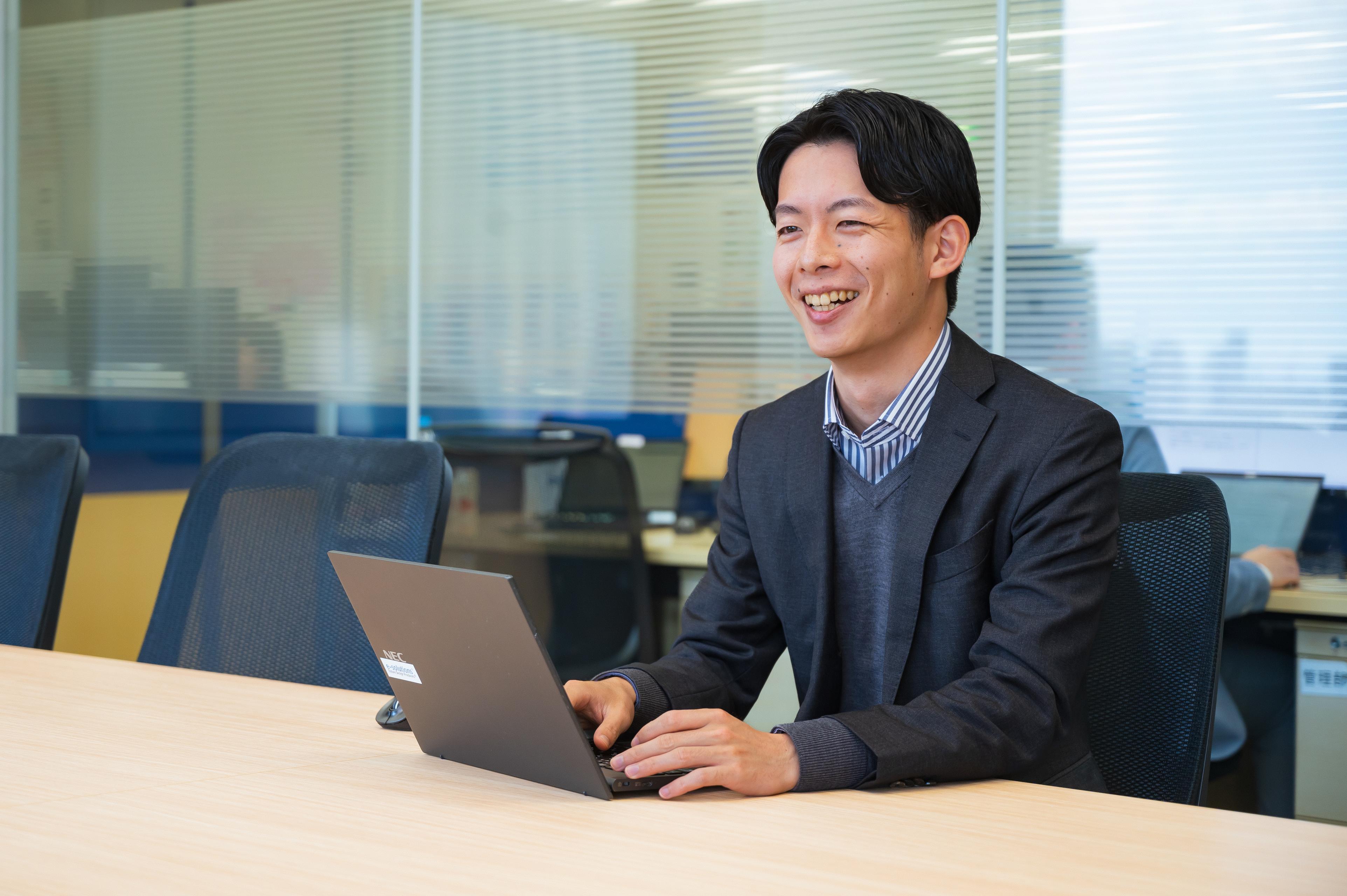 【社員インタビュー】第一人者との共同研究をプロデュースし、「社会課題」の解決を目指す