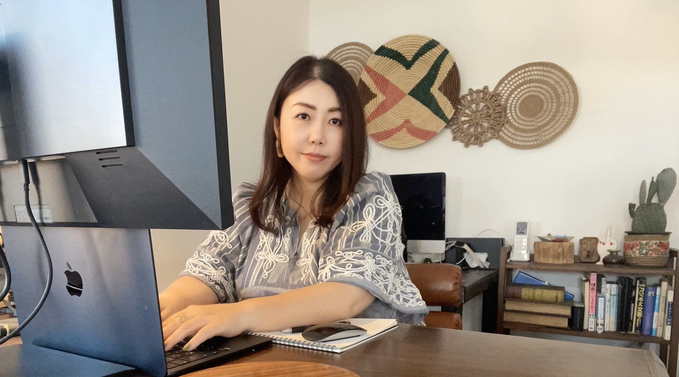 デザイナー出身・クリエイティブディレクター～あくなきヒット作への追求～【北田綾のモノガタリ】