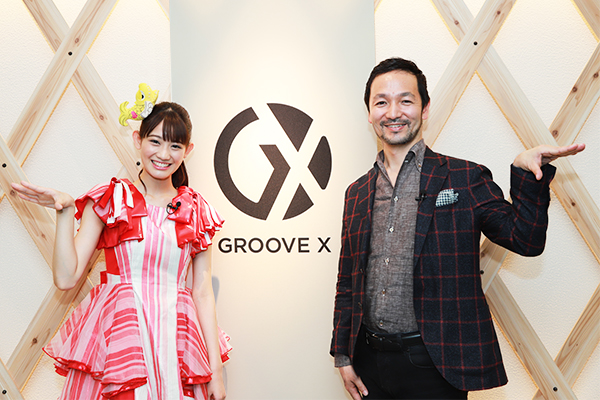 役に立たないけど人をほっこりさせるようなロボット〜アイドルグループ「チームしゃちほこ」 秋本 帆華氏と弊社代表 林の対談〜