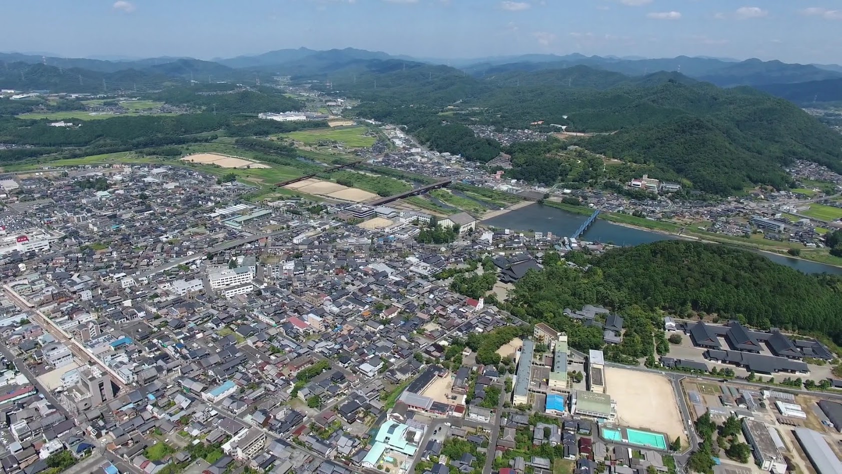田園都市 綾部市と創業64年のメトロ