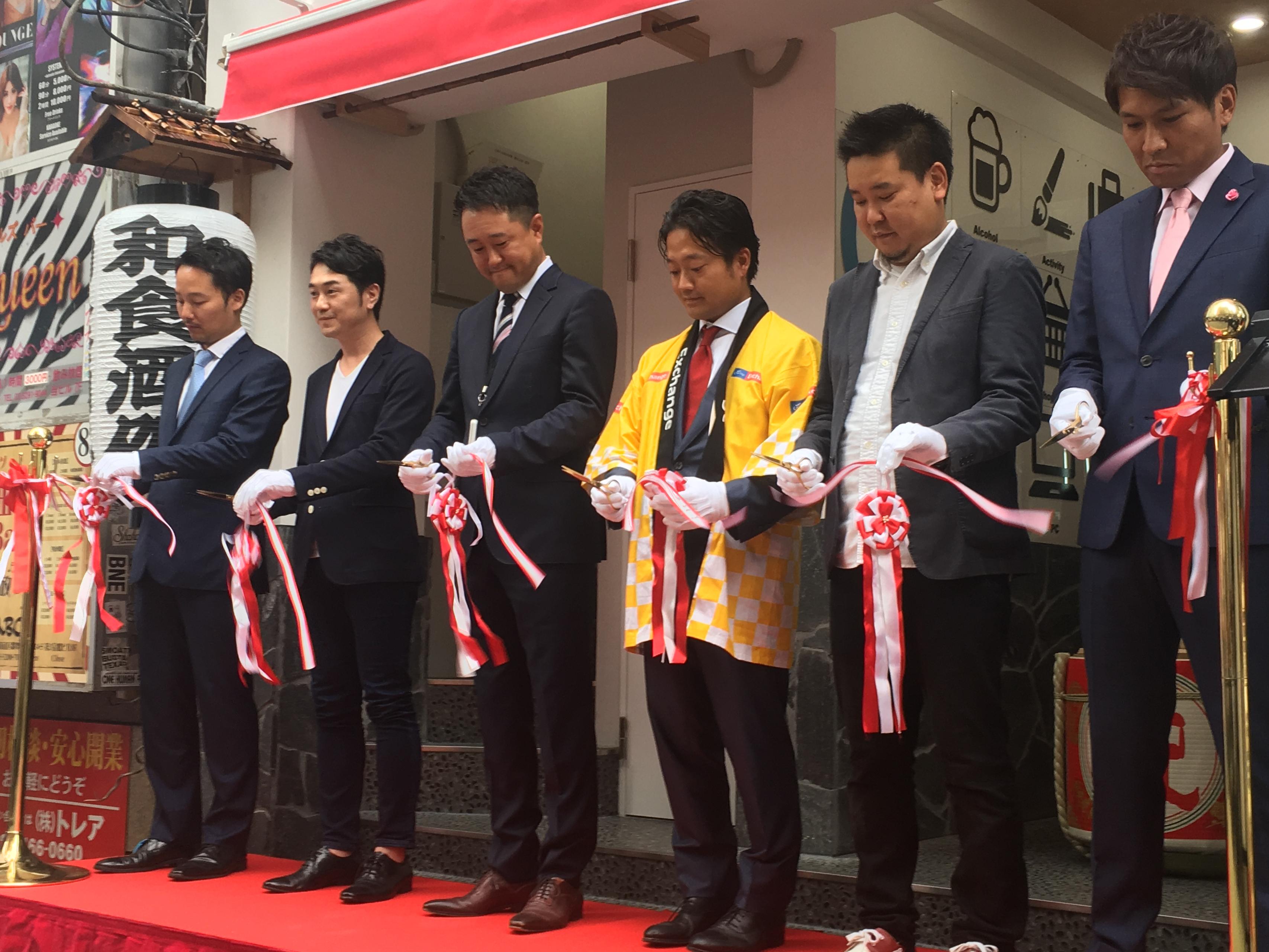 【新宿】歌舞伎町に異彩を放つ「歌舞伎城」が！！