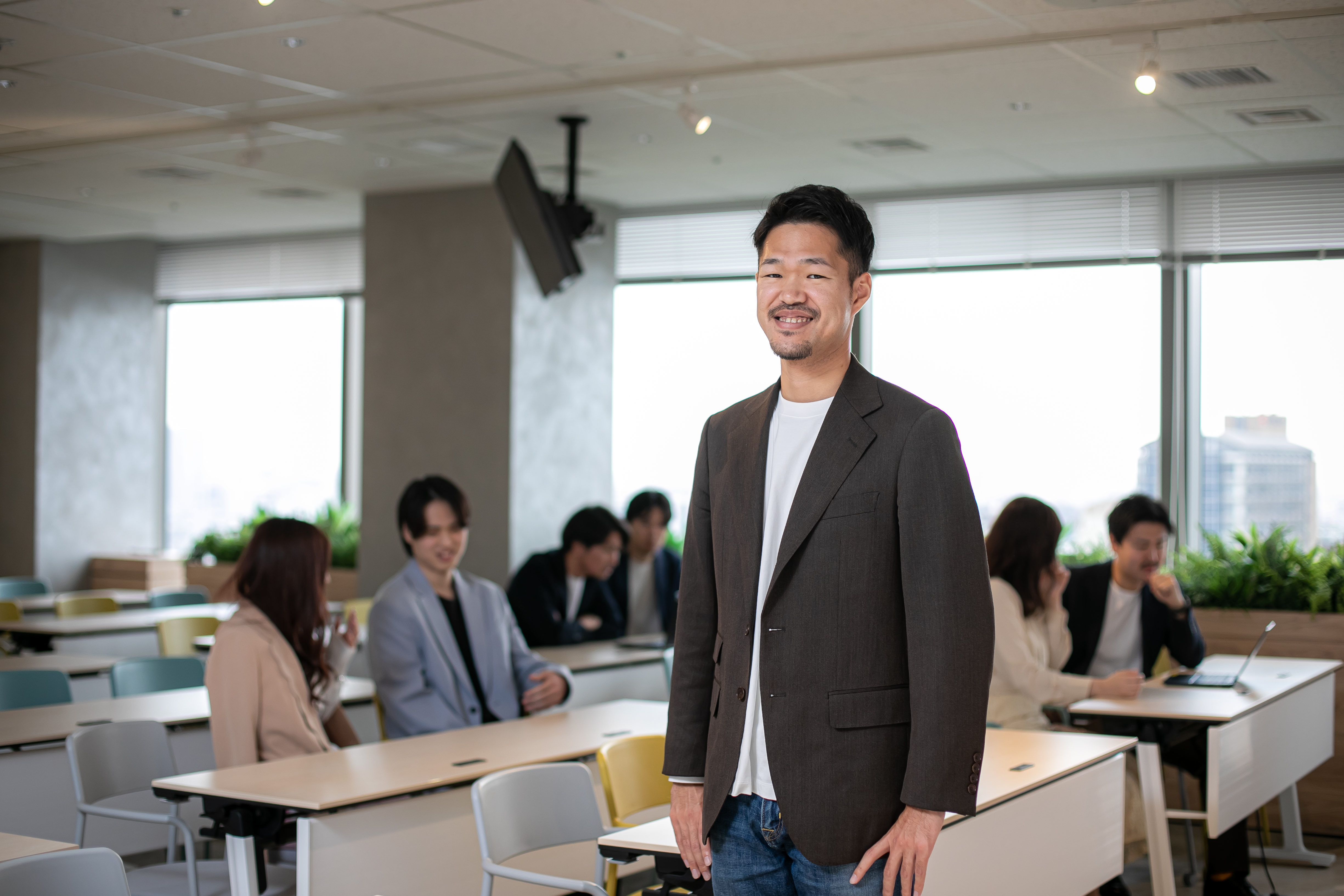 【代表インタビュー】起業家を志した新人が8年後にグループ会社の社長に。大事な人に誇れる仕事や会社を作り、DX市場の開拓に挑む。