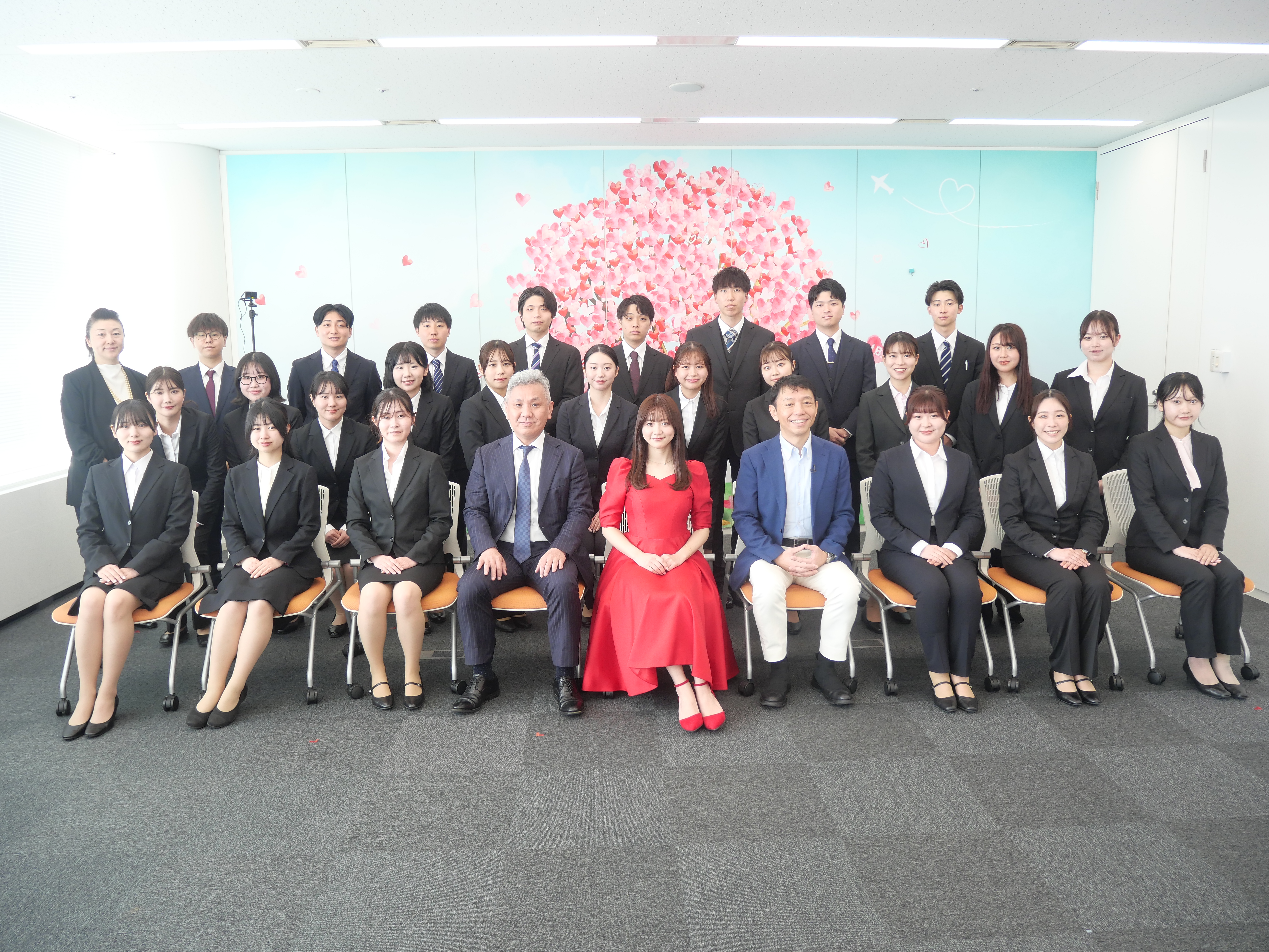 ◤IBJ婚活アンバサダー《森香澄さん》　新卒入社式にサプライズ登場✨◢