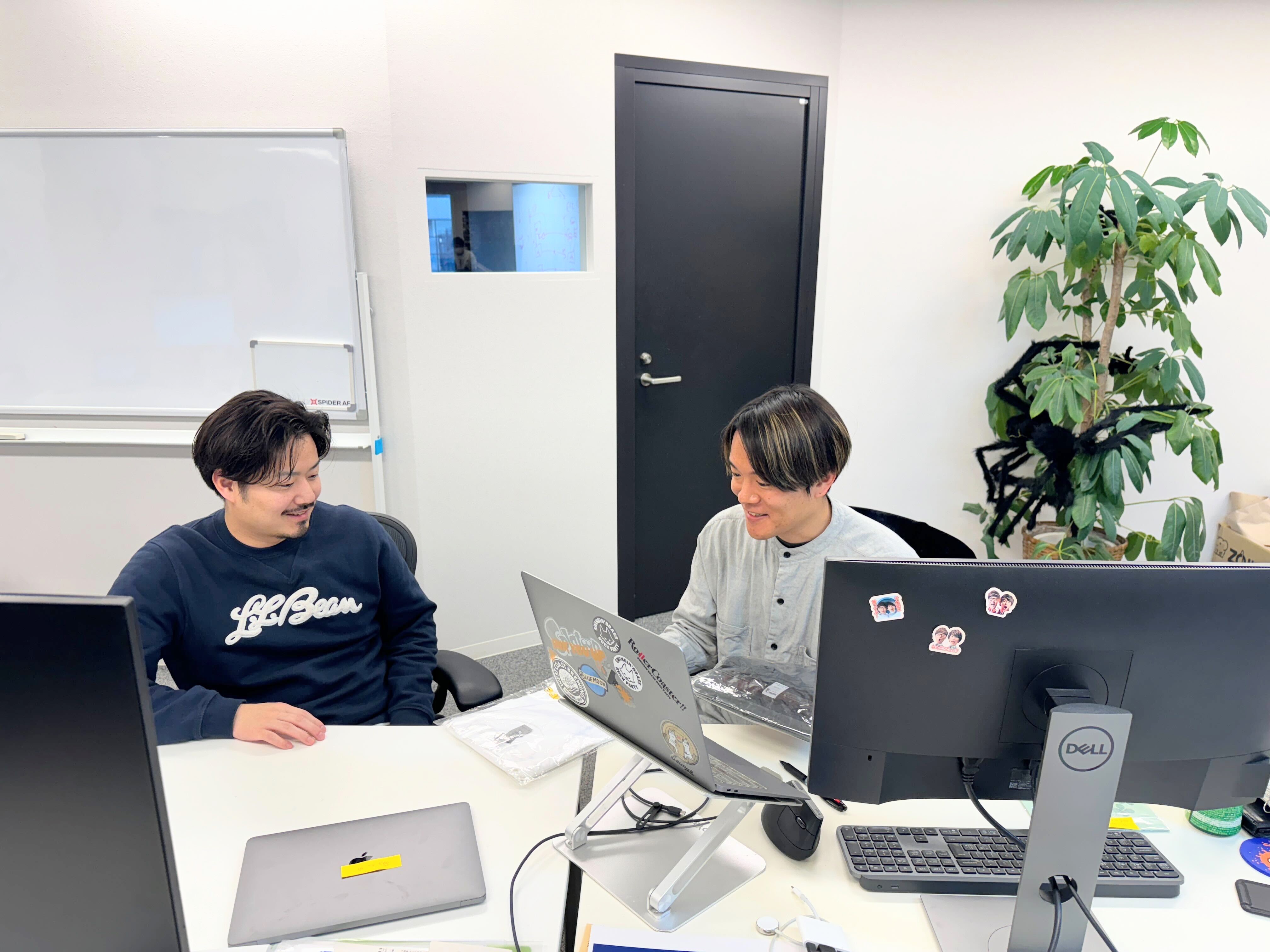「経理=定常業務だけではなく、クリエイティブに業務改善をしてIPOを実現したい」【財務経理/砂田・永瀬】