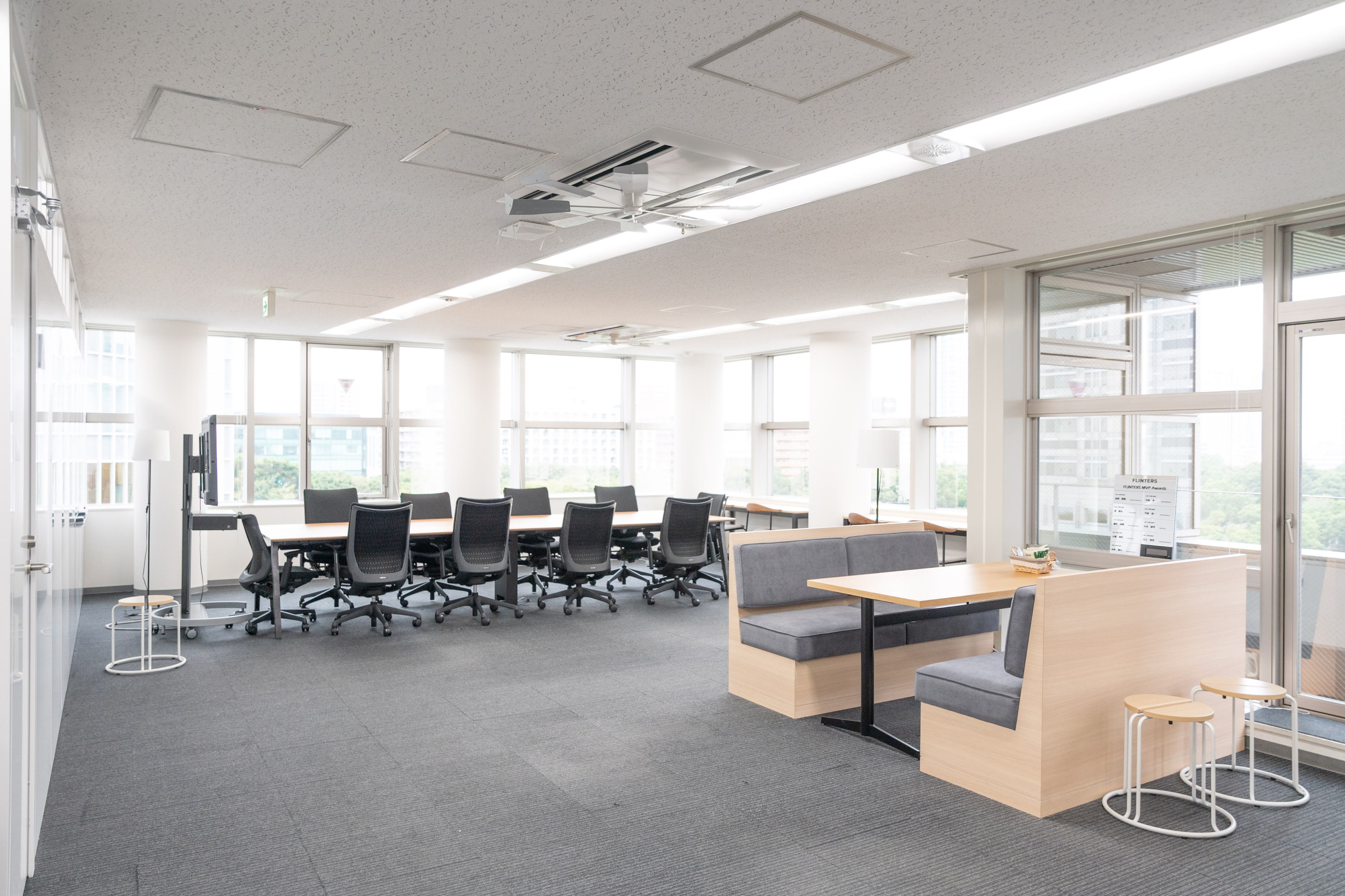 FLINTERS BASEで働く先輩社員にインタビュー！【教育チームMgr編】