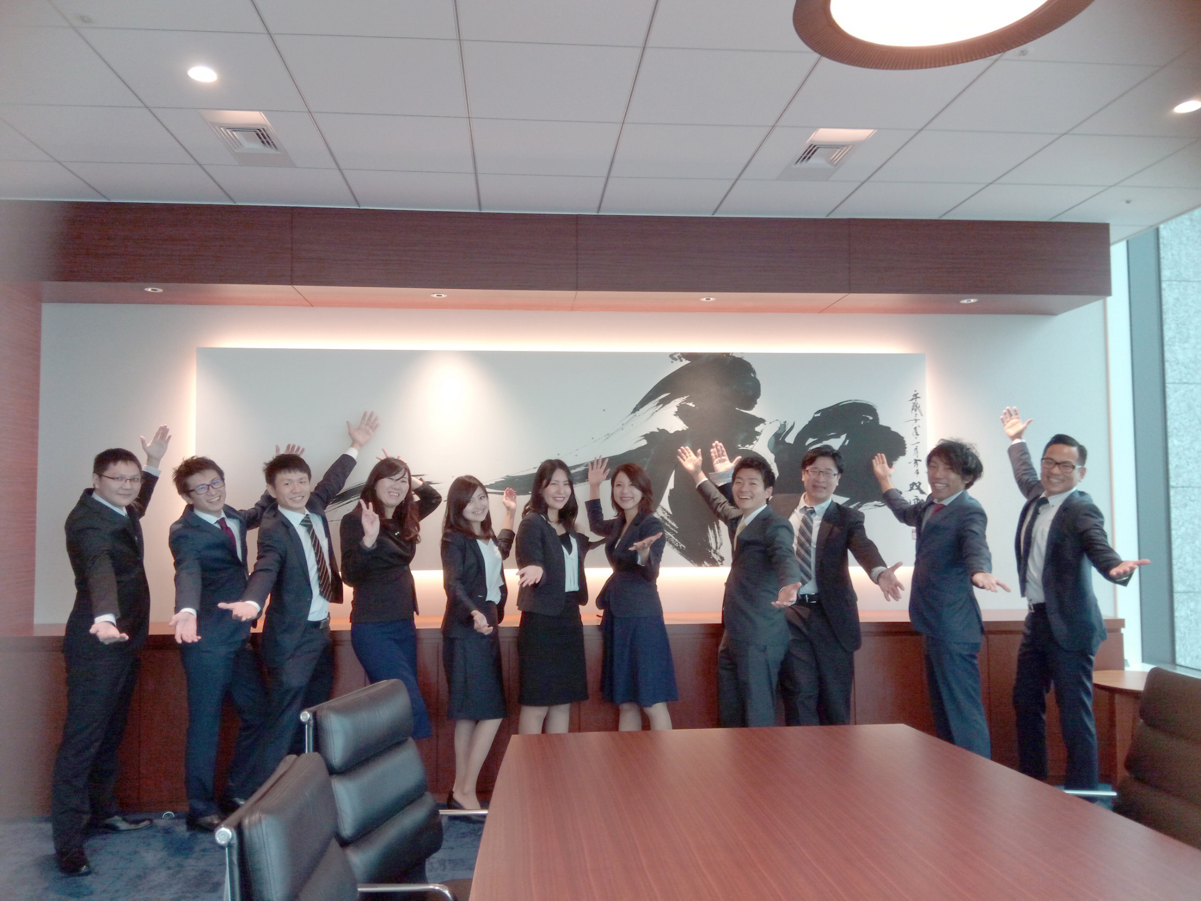 全員集合！＆Biz事業部で写真を撮りました。