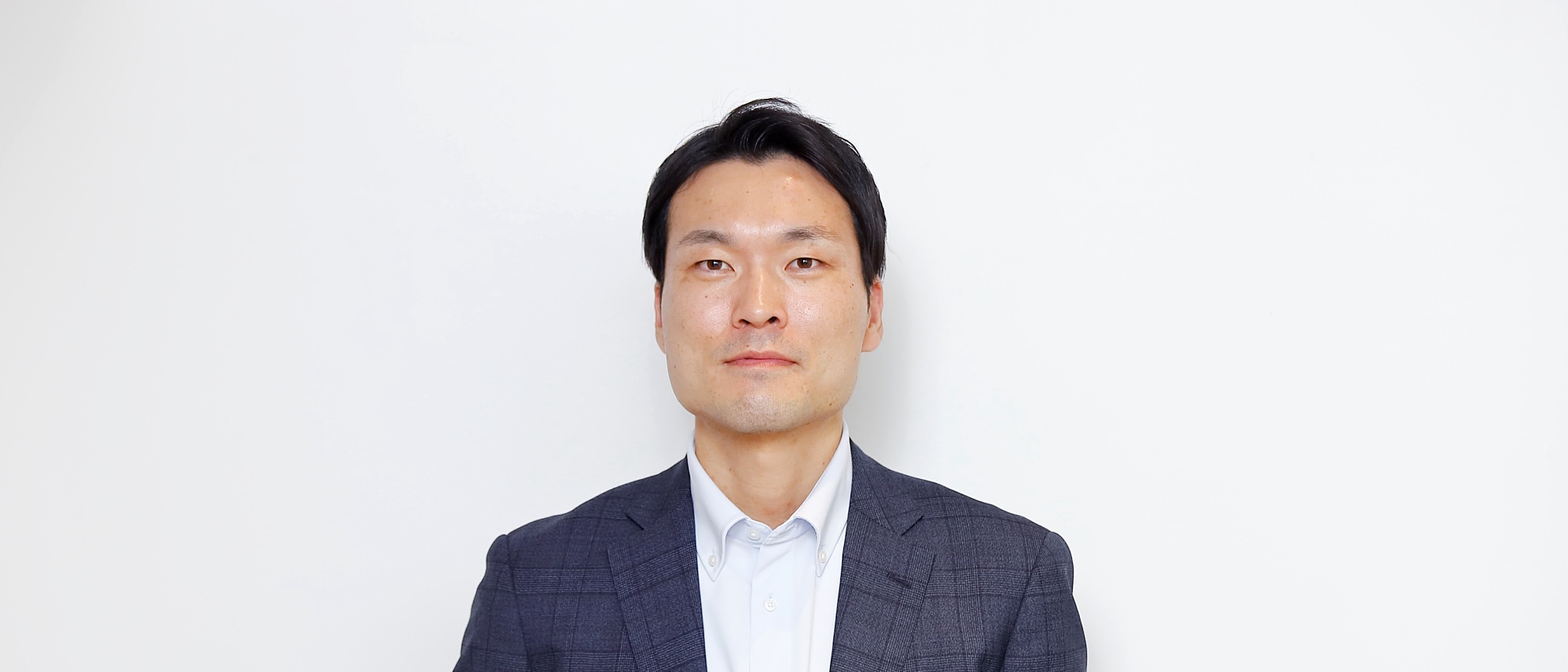 大手外資系SaaS企業からプロダクトに共感して営業1人目としてジョイン。開発チームとも連携をとり、正解のない新しい価値提供にチャレンジする。