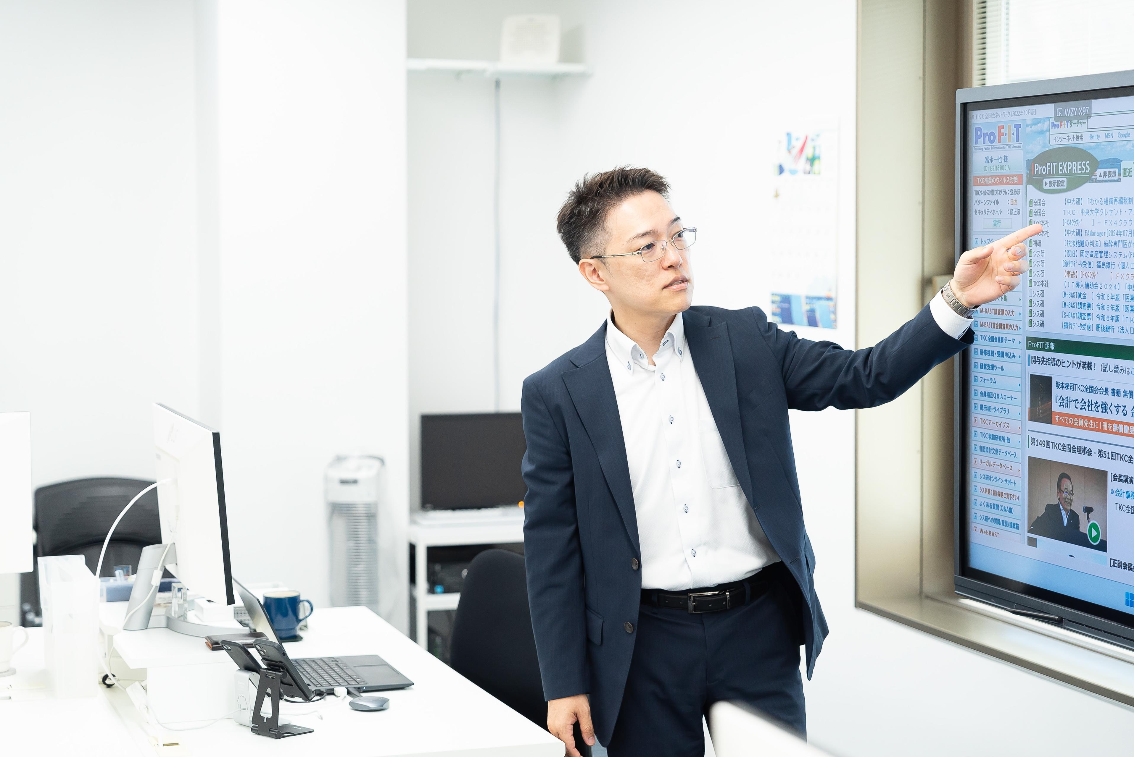 中学卒業で働き、24歳から学び直して税理士に