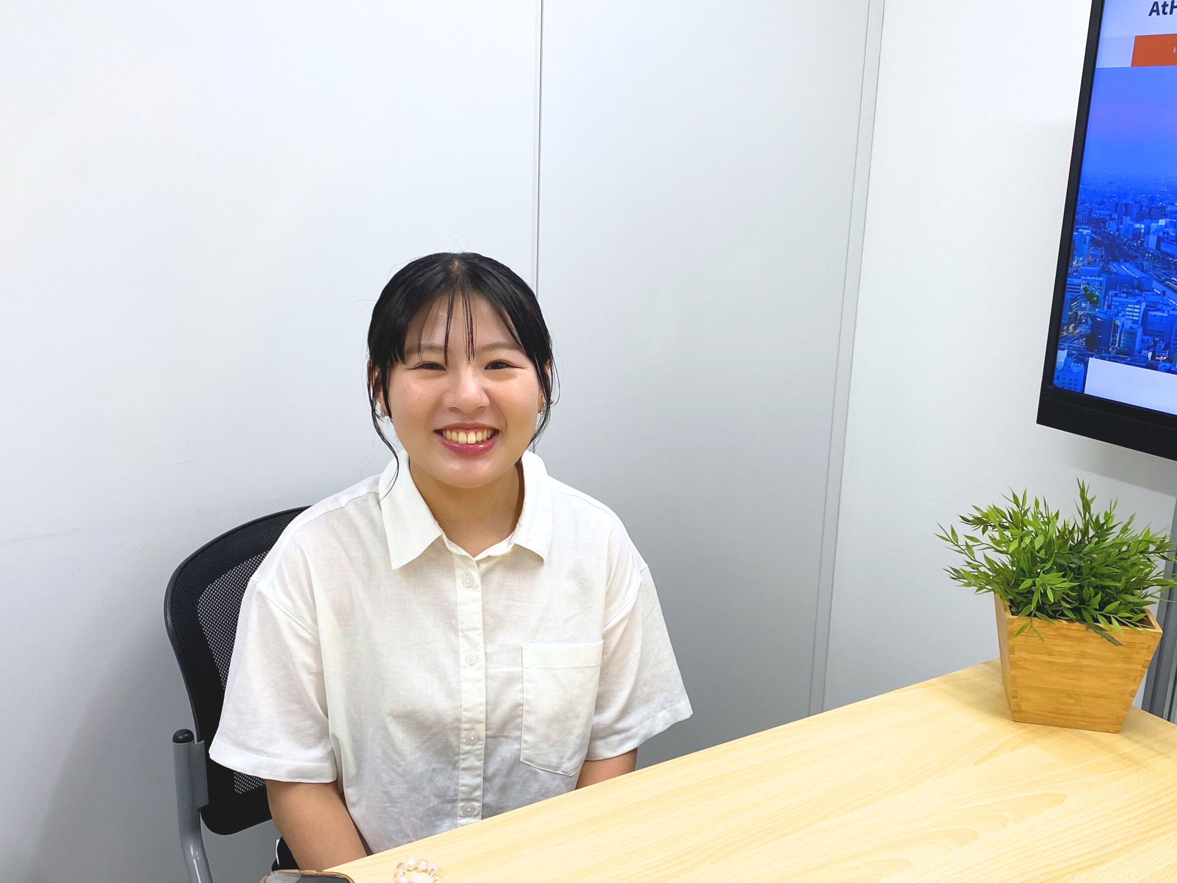 【教えてルーキー！】「いつも相談に乗ってくれる先輩、実は一度も会った事ないんです。」Ｈさんが語るＡＨＶの魅力とは？｜24 卒社員に Interview！