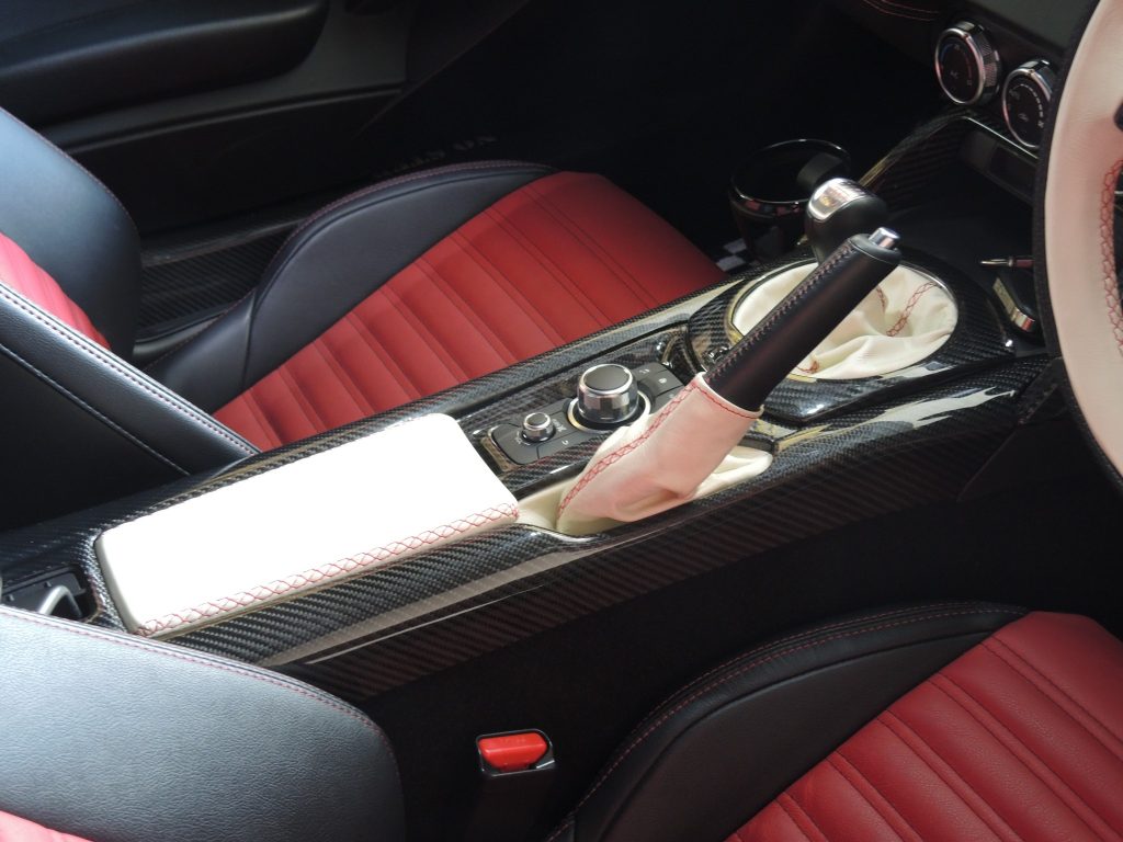 デモカーの整備をお手伝いさせて頂きました