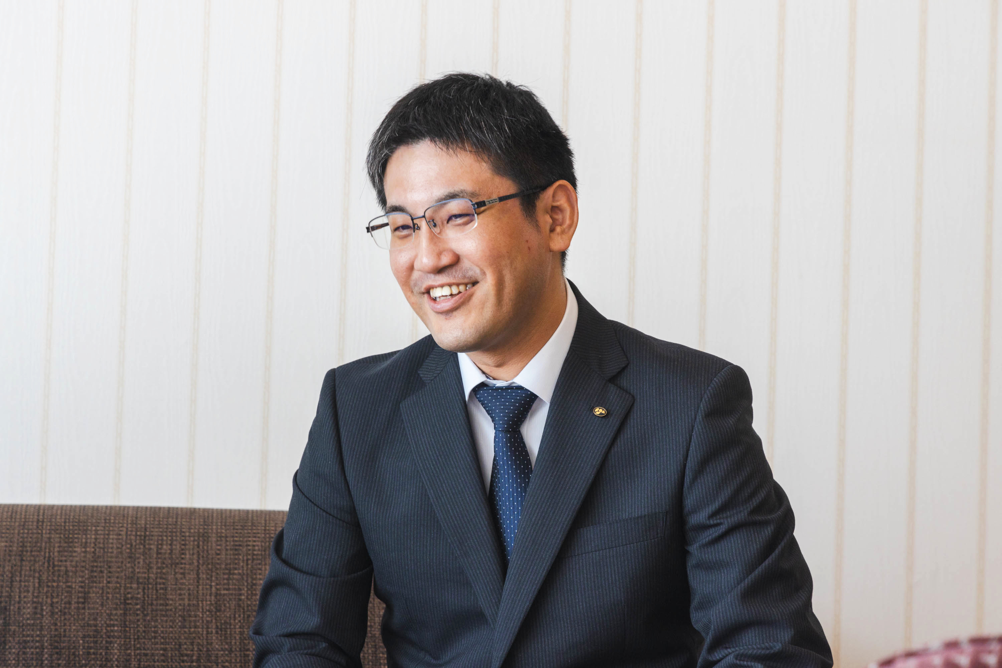 【メンバーインタビュー第四弾】ものづくり現場にいた経験を活かして活躍中。選んだ理由は「成長」と「かっこよさ」。