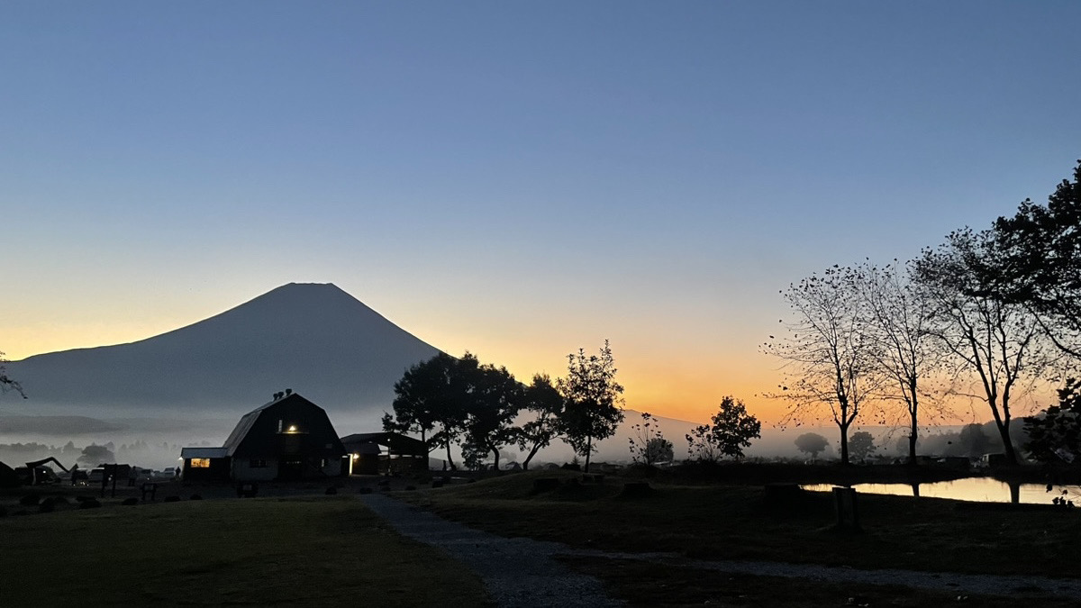 【BLOG#8】紅葉と焚火と語らいと ‐「ふもとっぱらキャンプ」体験記