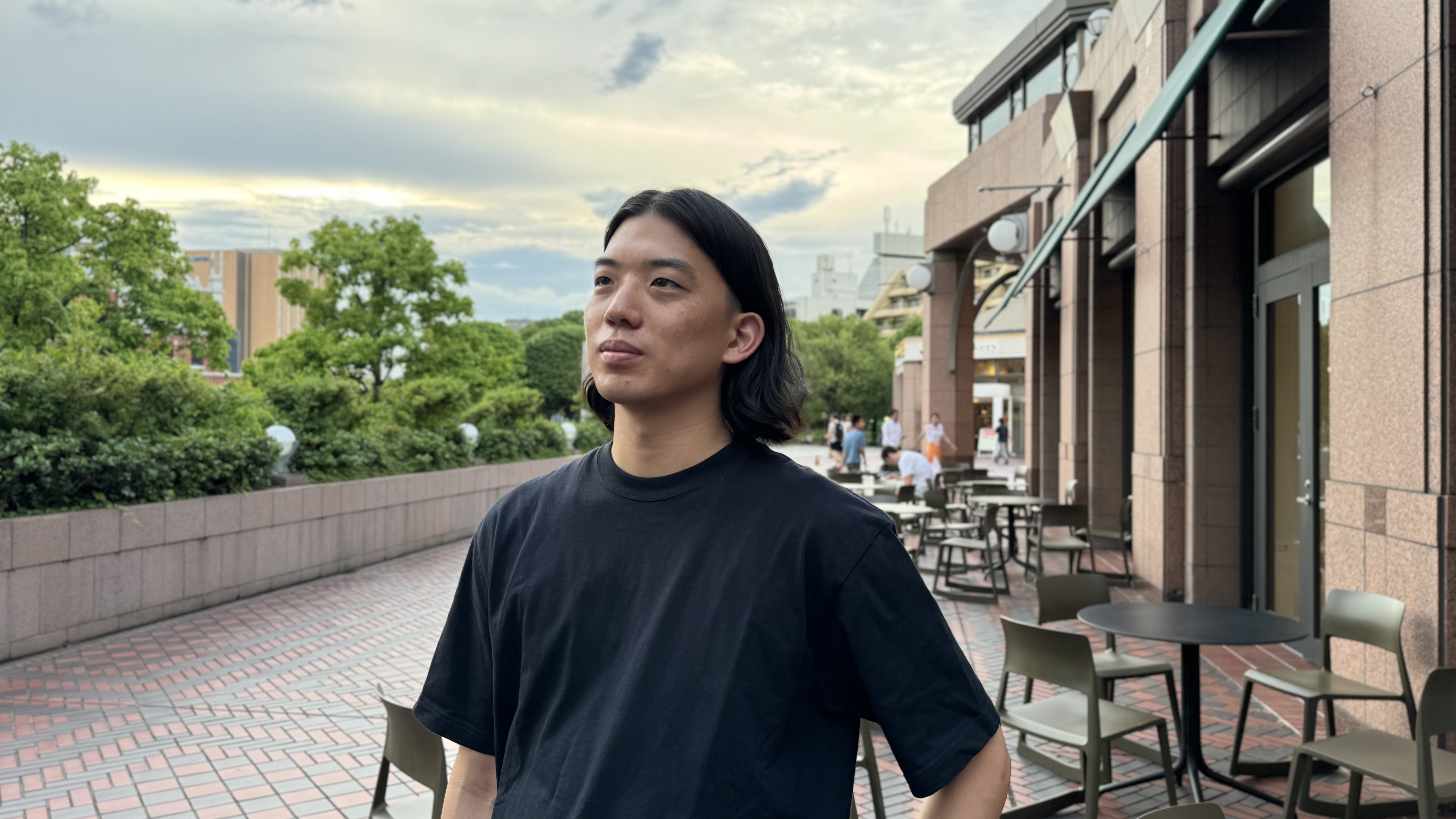 営業のプロからデザインのプロへ、 キャリアチェンジストーリー