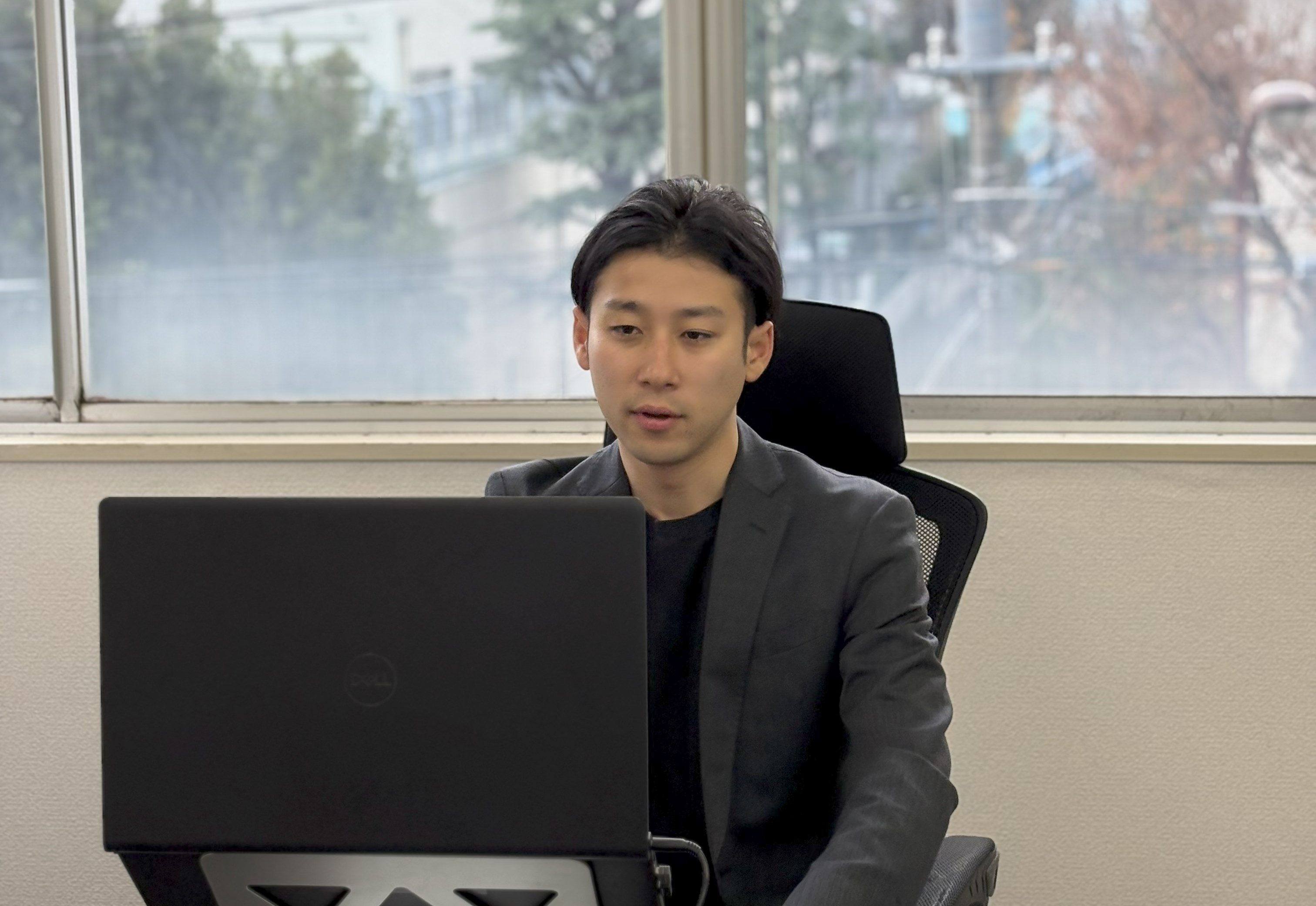 社員インタビュー＃1　【証券会社から営業コンサルへ 】