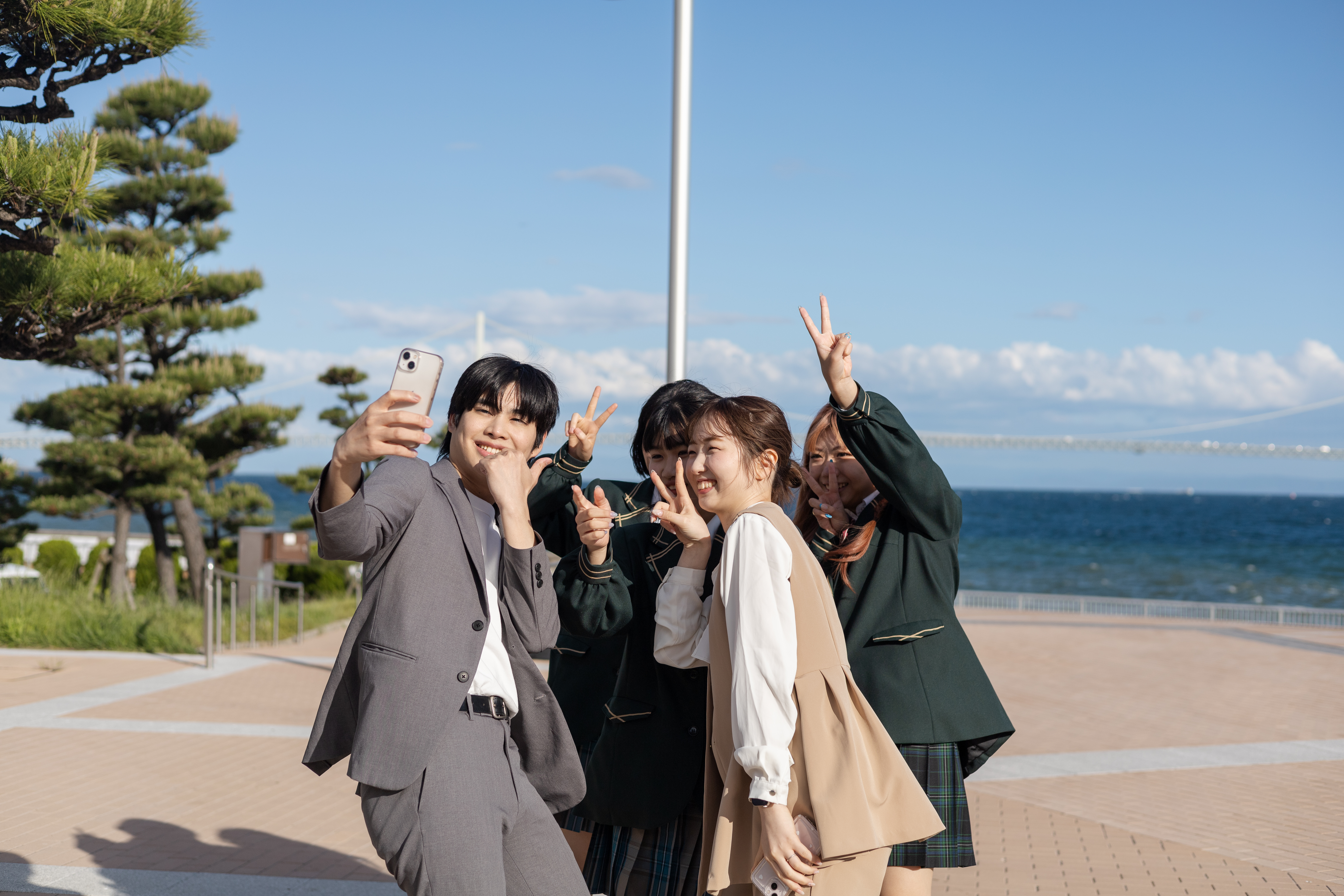 『異業種から飛び込んだ教育現場 ―生徒との関わりが教えてくれる、新しい自分の可能性―』