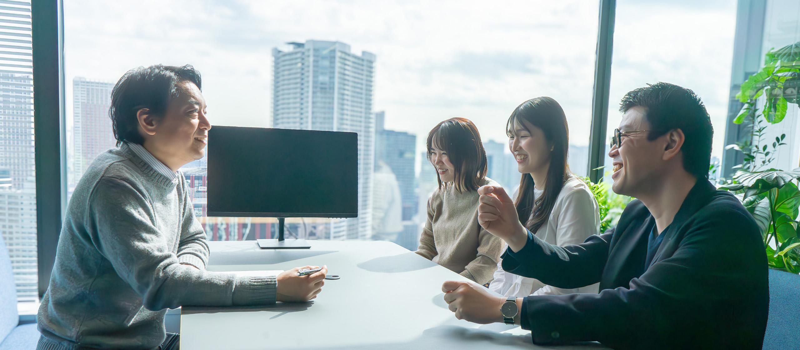 【社員対談 Vol.５ コーポレート本部】ビジネス成長の鍵は、攻守一体の組織作りにあり！