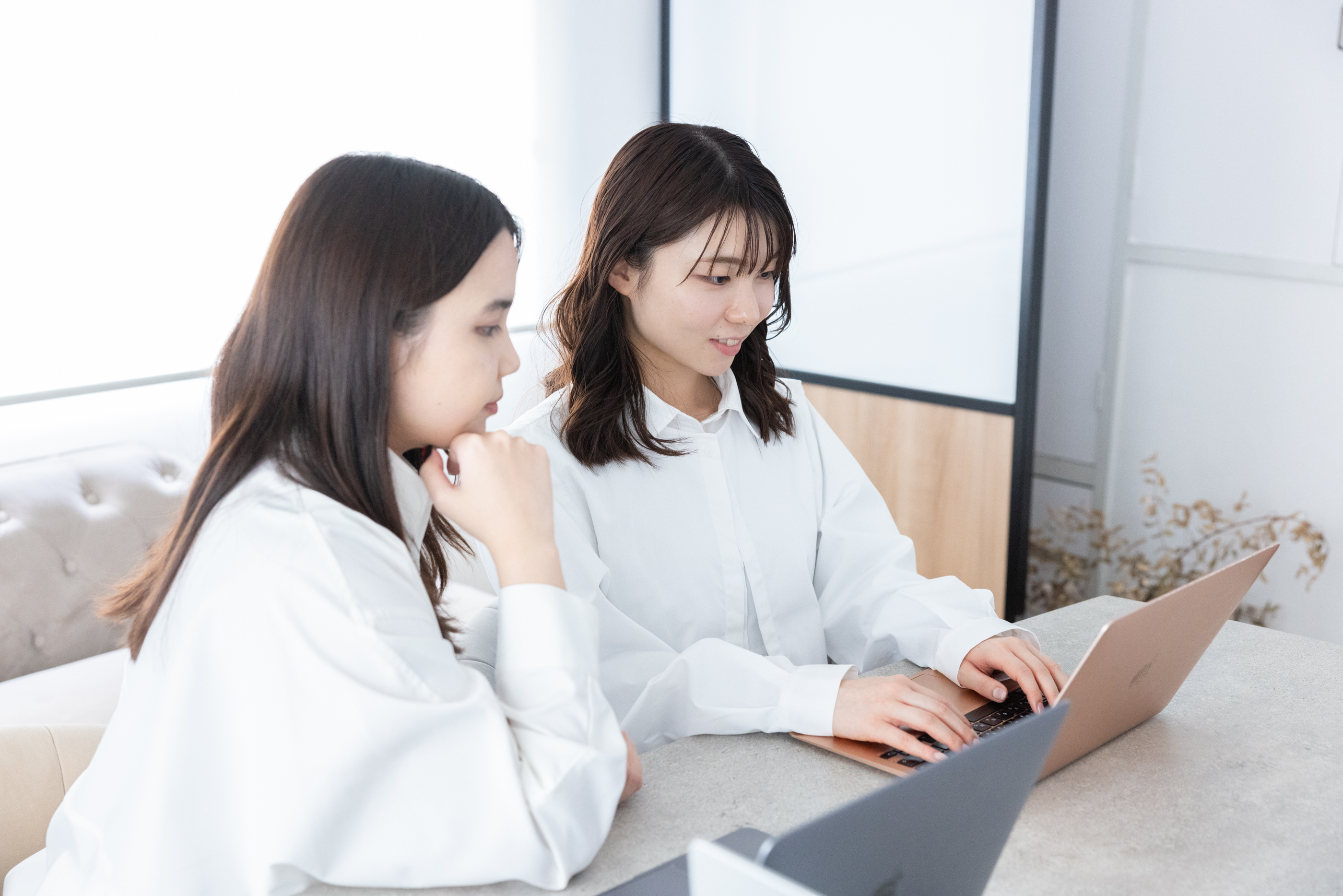 若手ディレクターの1日ってどんな感じ？リアルなスケジュールを公開！
