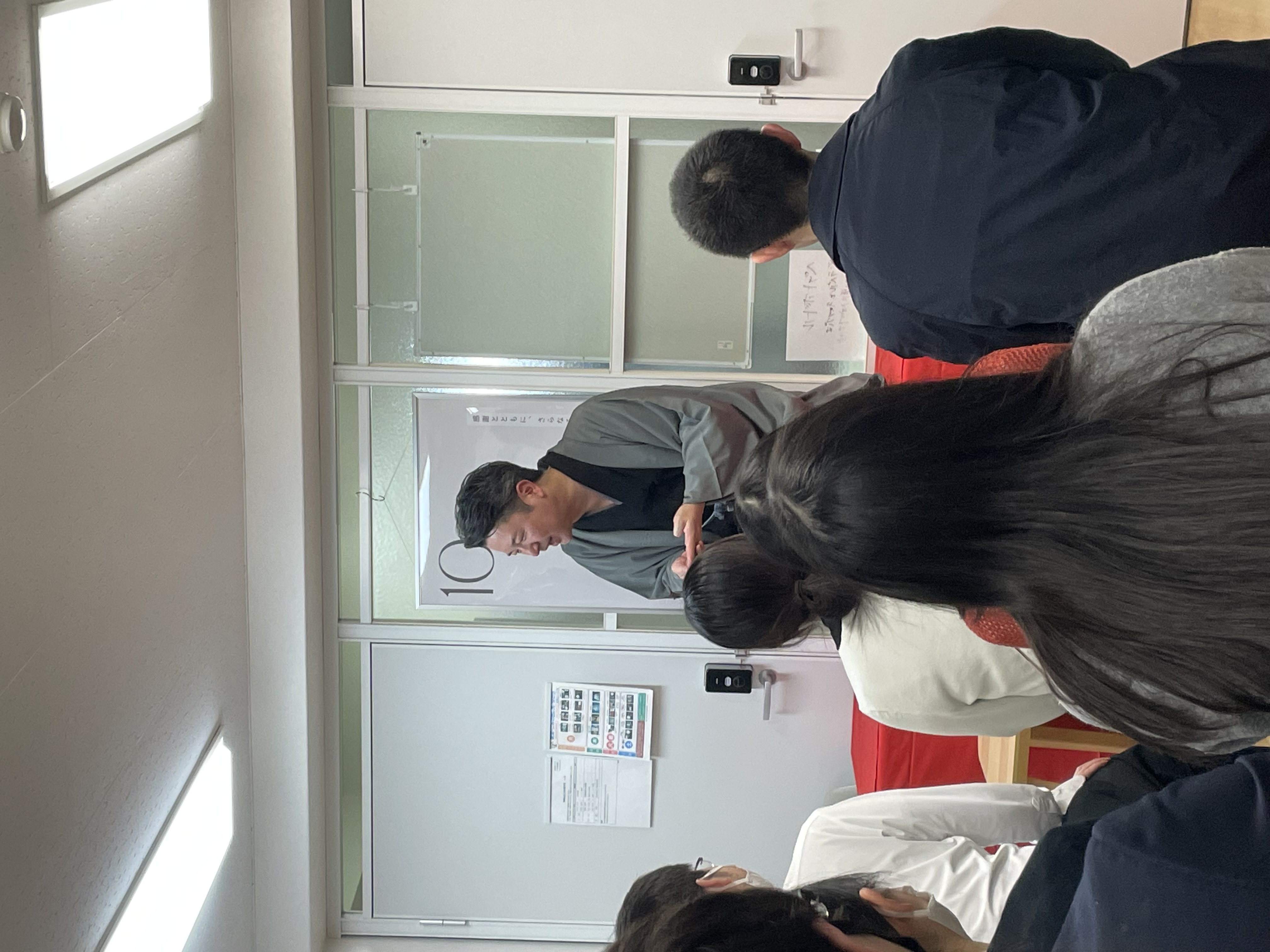 創業10周年懇親会に落語家さんをお呼びしました