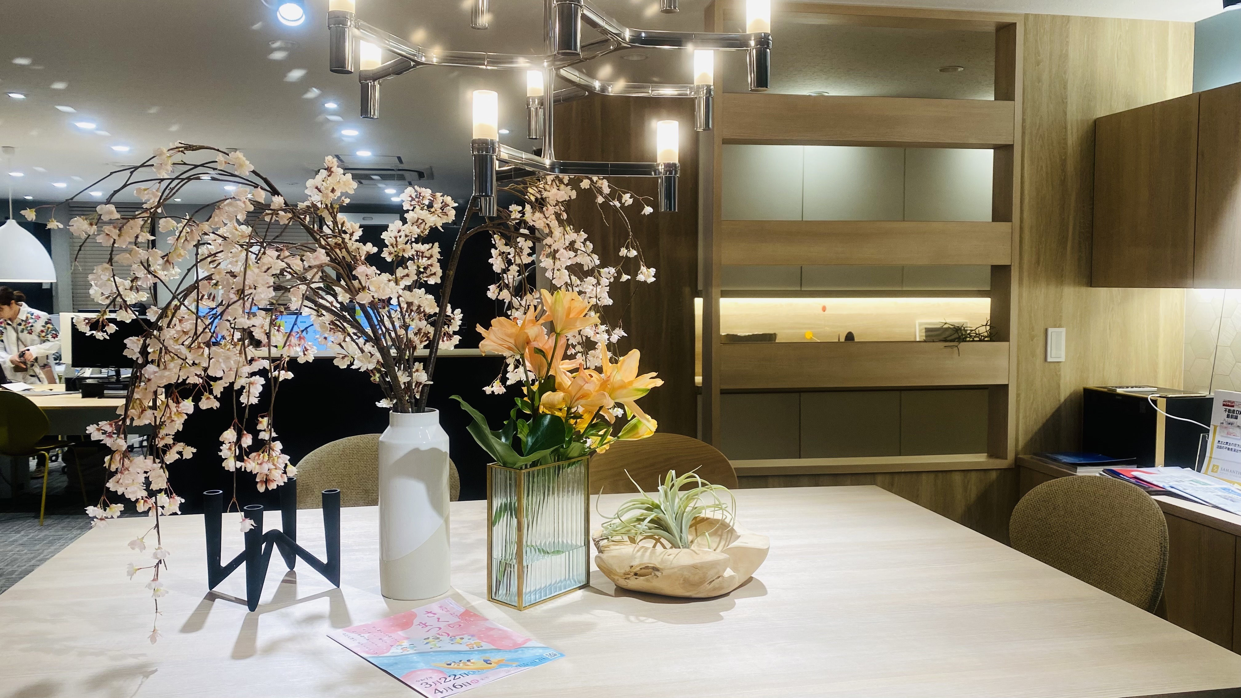 季節の移ろいを感じる自慢のオフィスをご紹介｜サマンサの日常