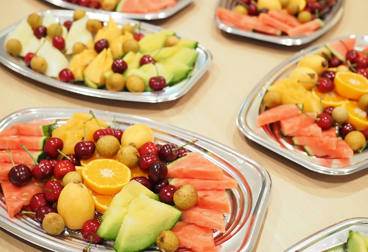 社内イベント復活！みんなでフルーツをたんまり食べる会